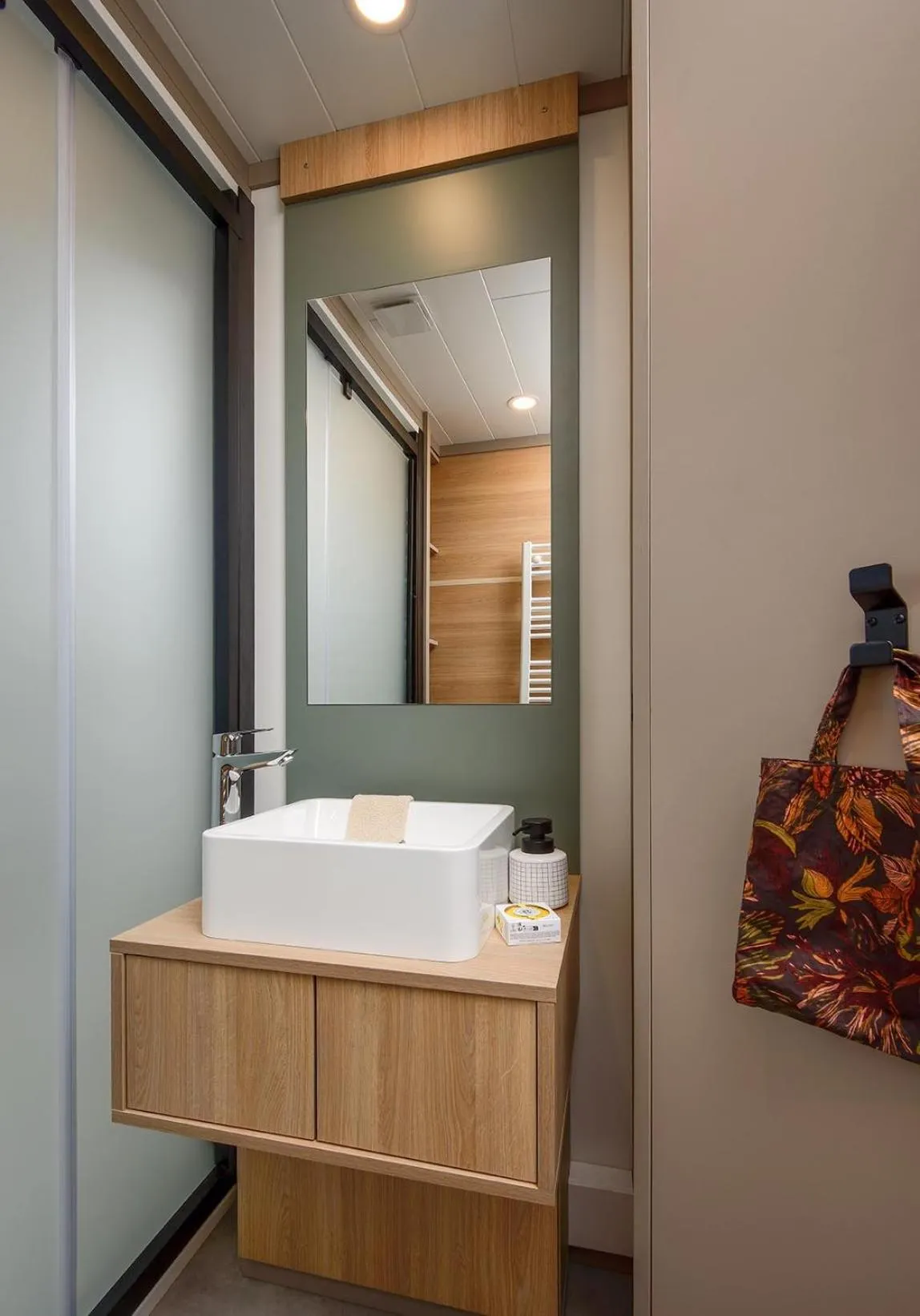 Shower in Les Chalets du Périgord