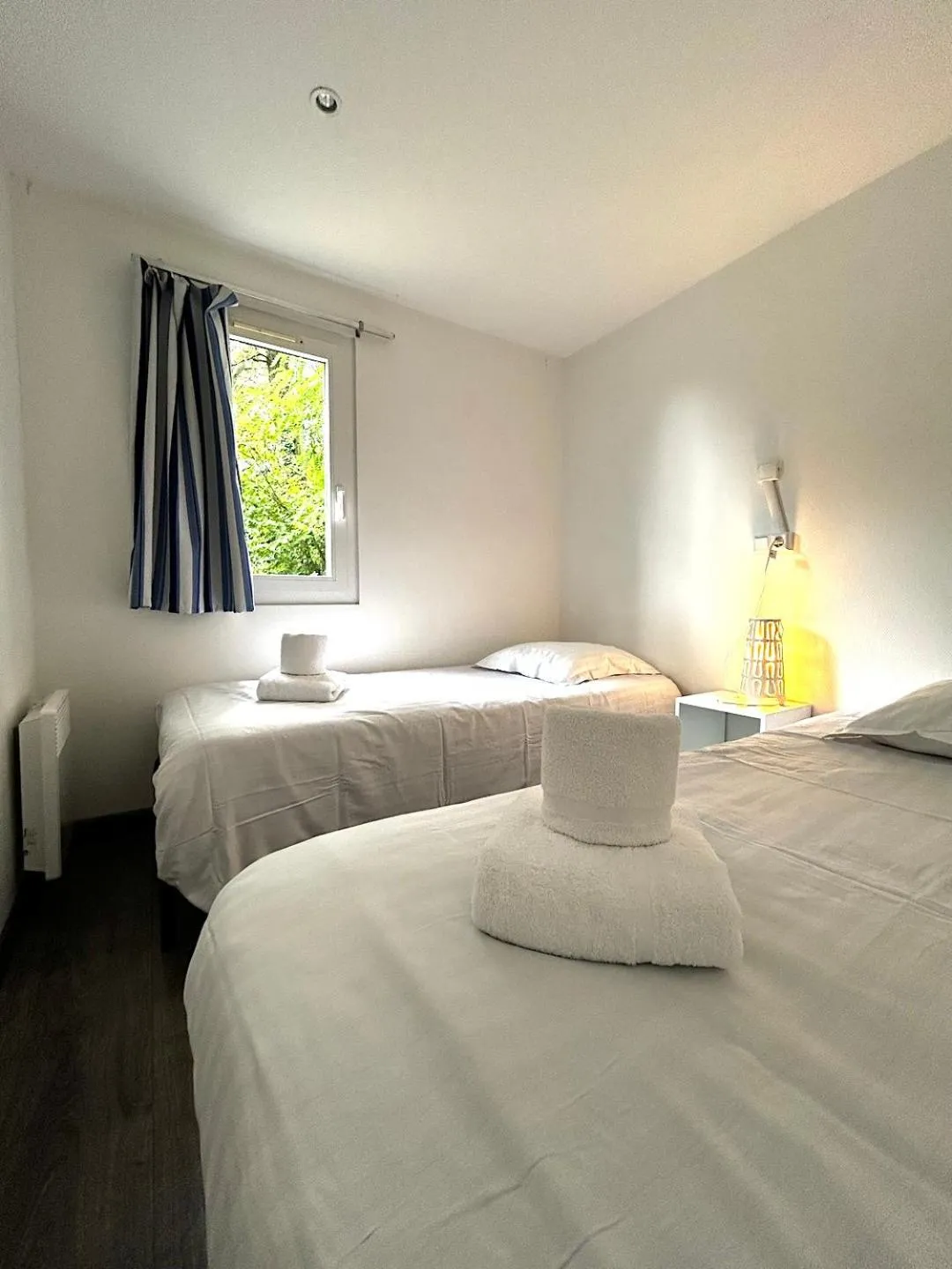 Bed in Les Chalets du Périgord