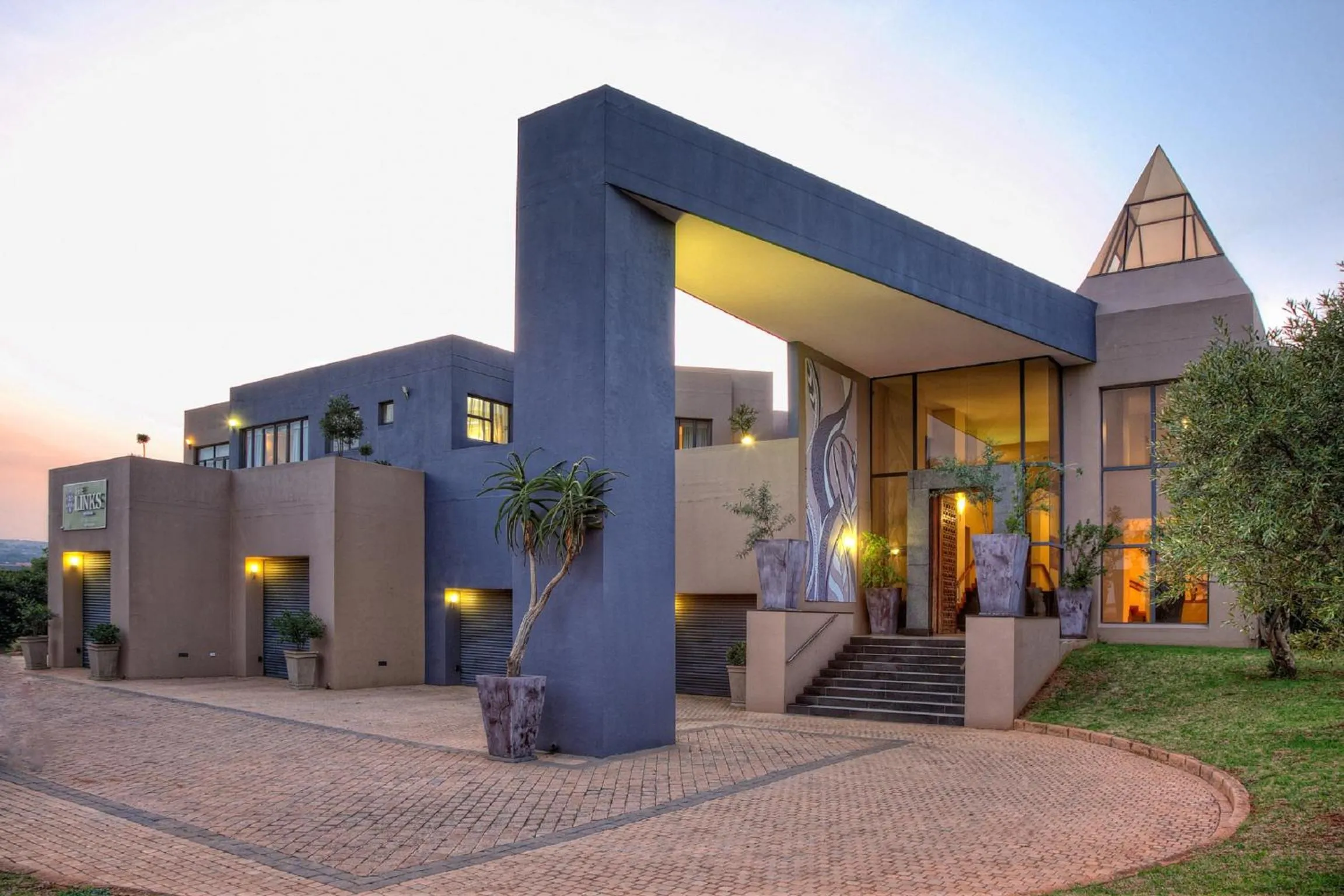 Property building in The Links Guest House