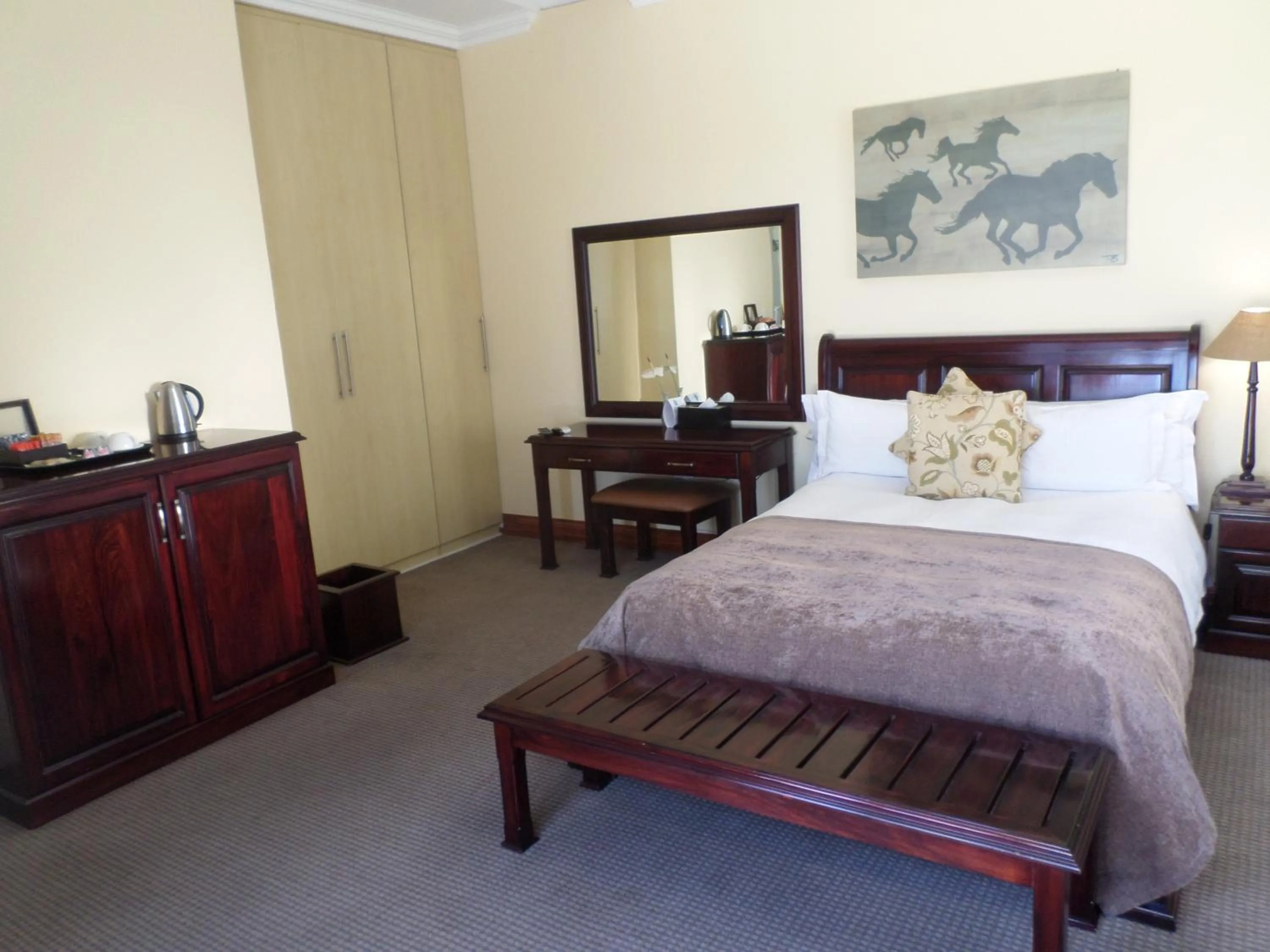 Bed in The Links Guest House