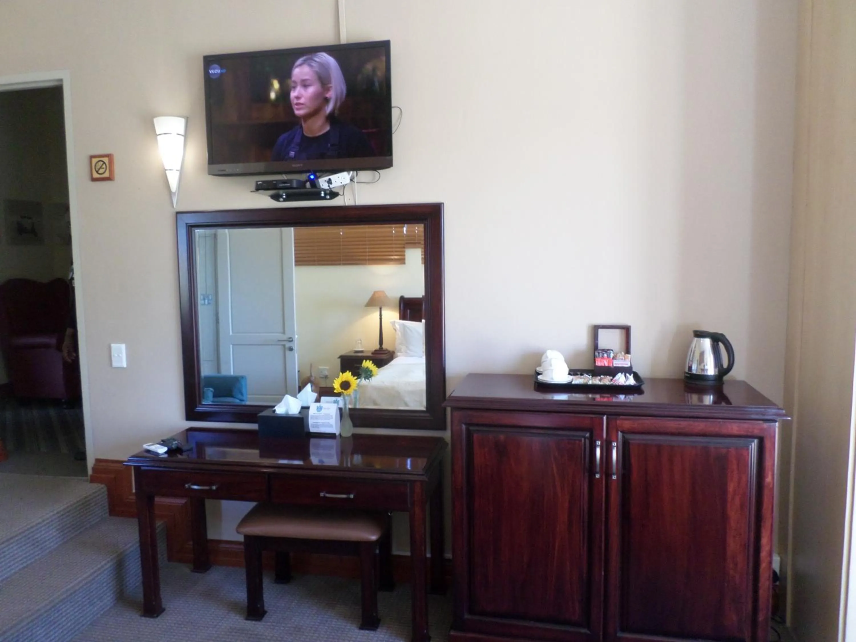 Coffee/tea facilities in The Links Guest House