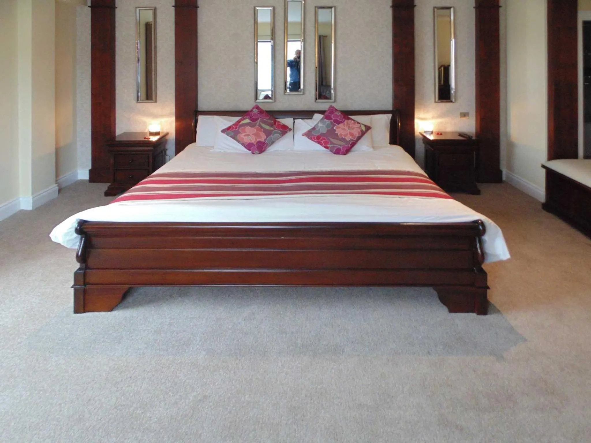 Bed in Óstán Oileán Acla