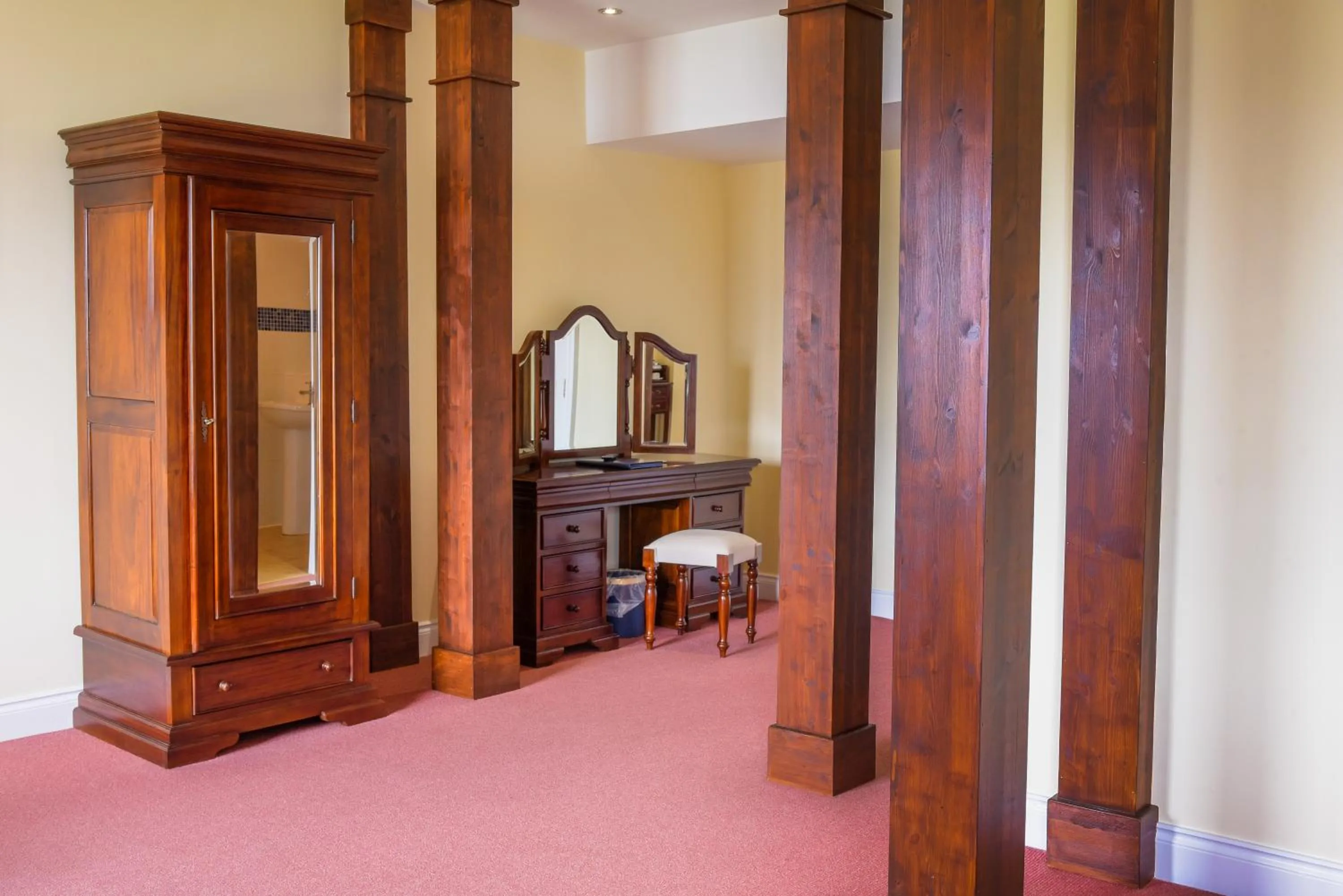 Other in Óstán Oileán Acla