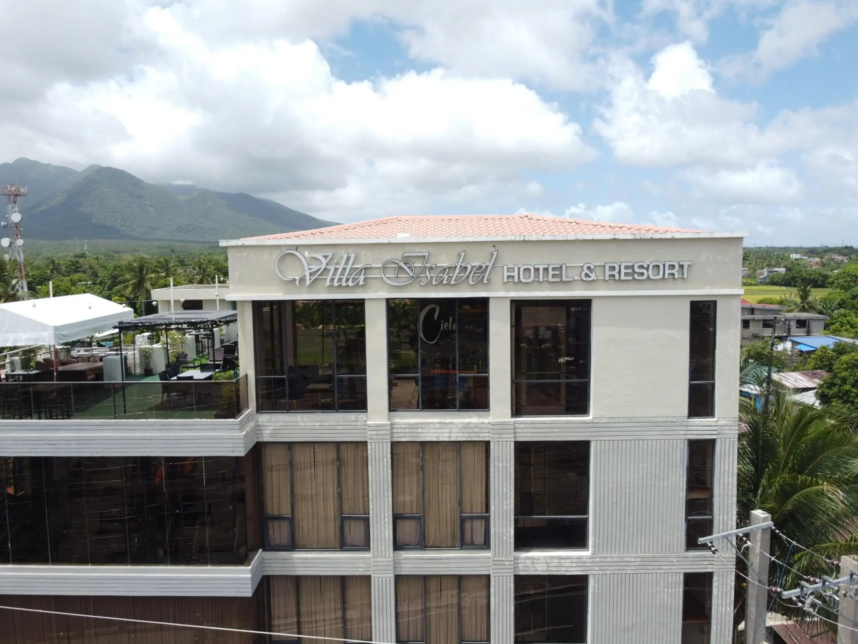 Property building in Villa Isabel Hotel Property building in Villa Isabel Hotel