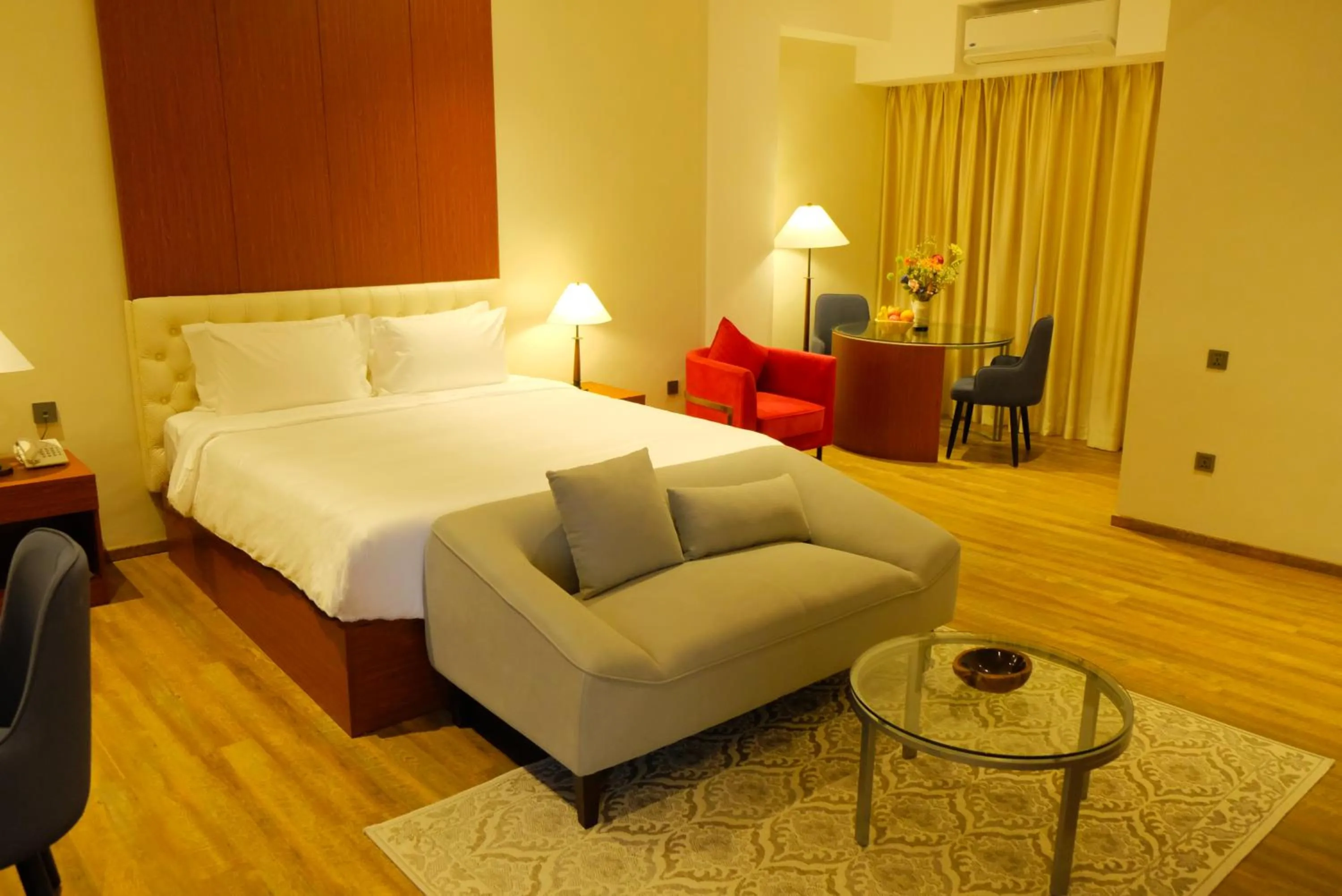 Bed in Villa Isabel Hotel