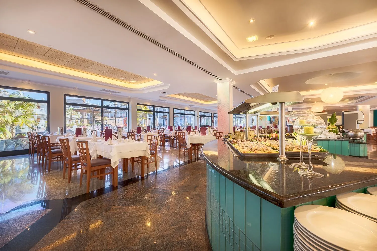 Restaurant/places to eat in Hotel Mirador Papagayo by LIVVO