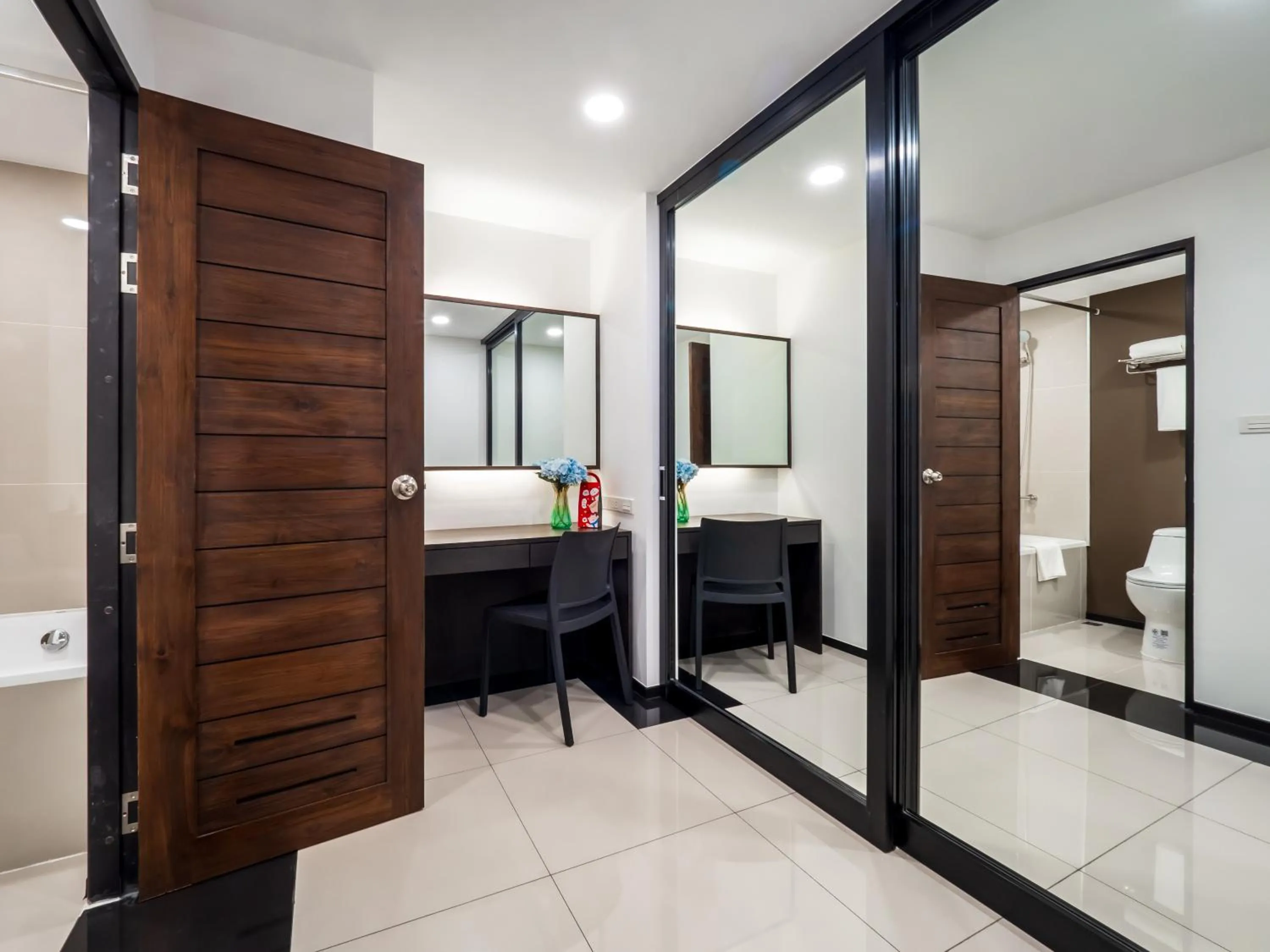 Bedroom in Samutprakarn Hotel