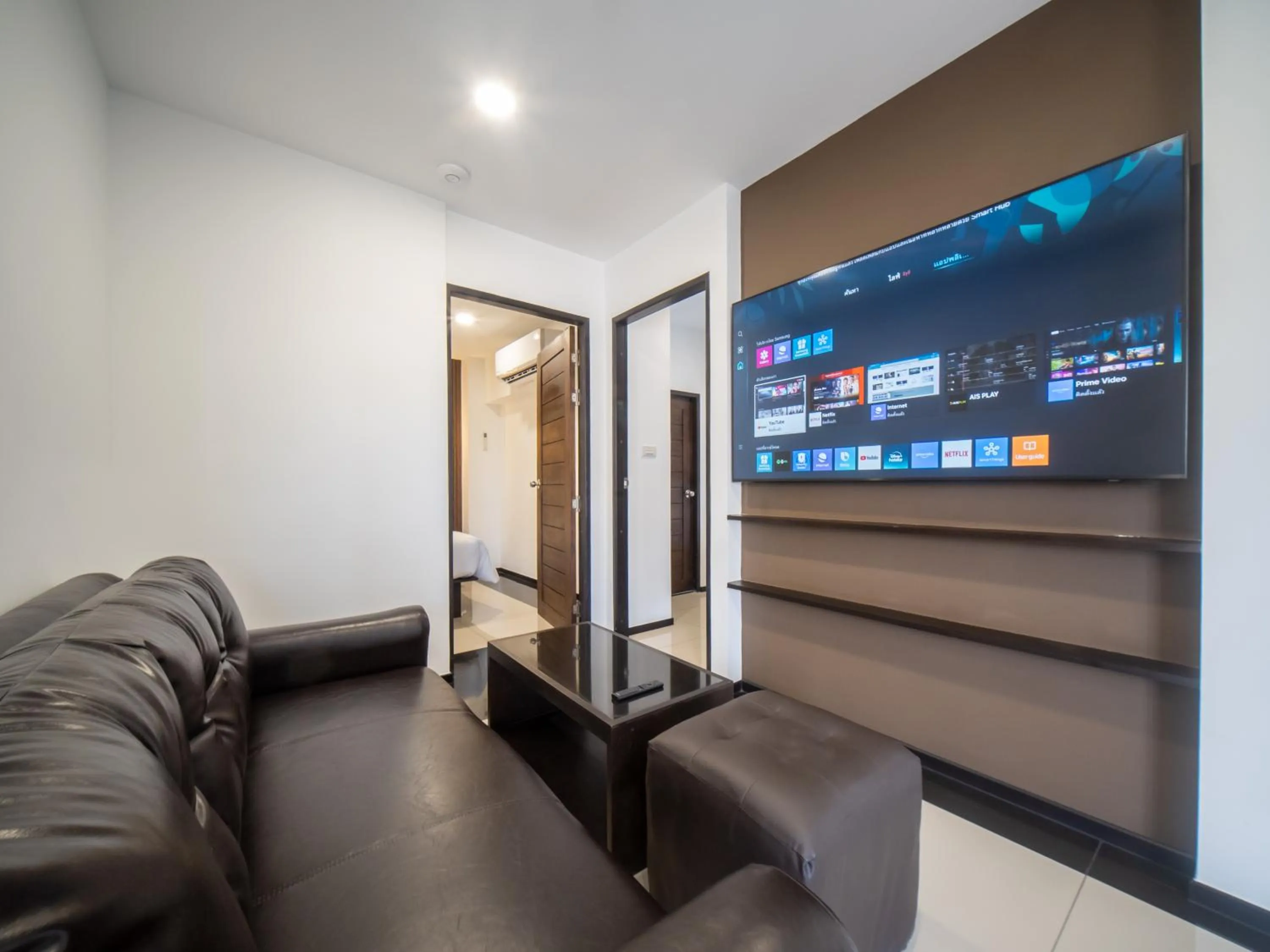 Living room in Samutprakarn Hotel