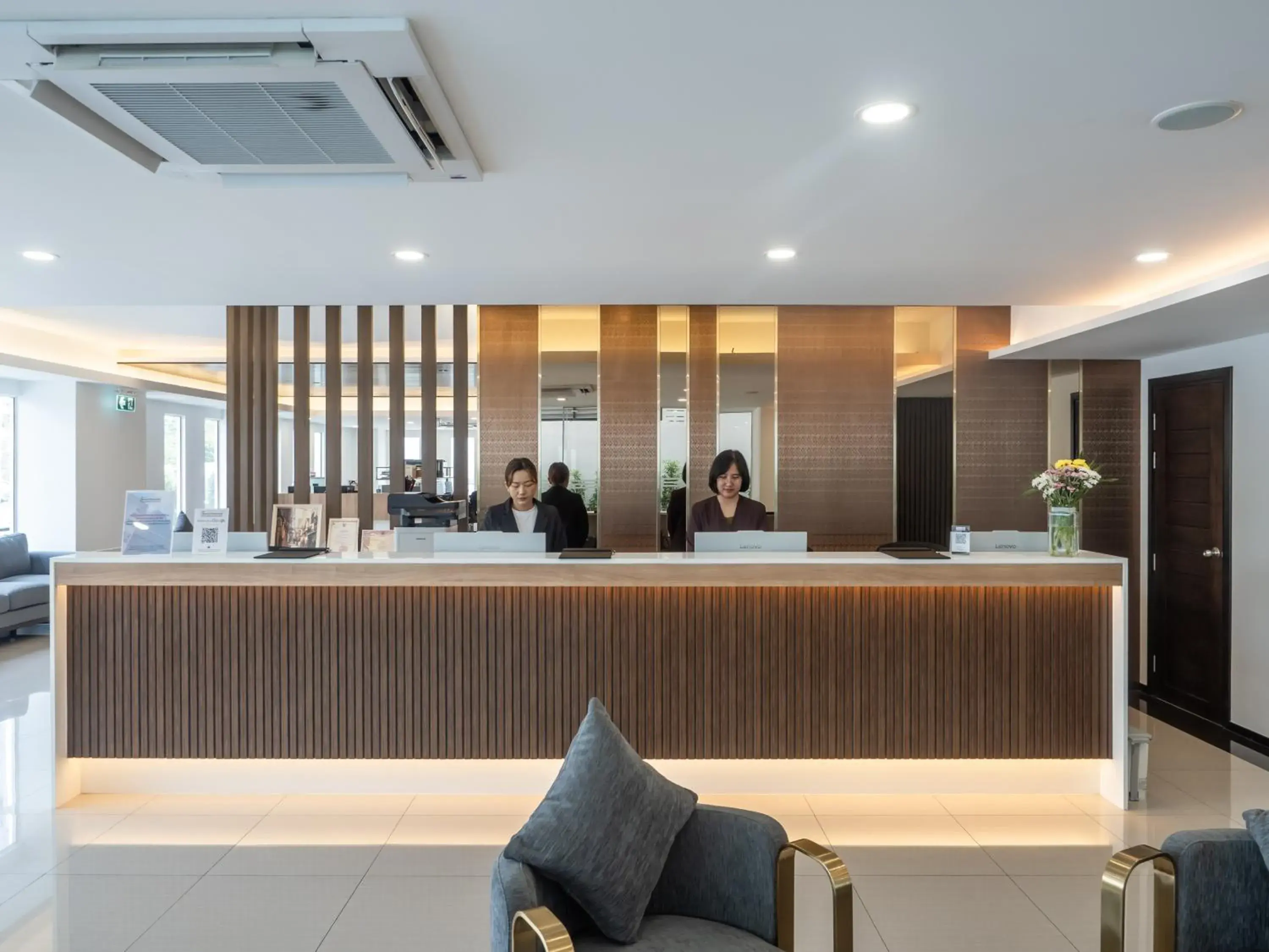 Lobby or reception in Samutprakarn Hotel Lobby or reception in Samutprakarn Hotel