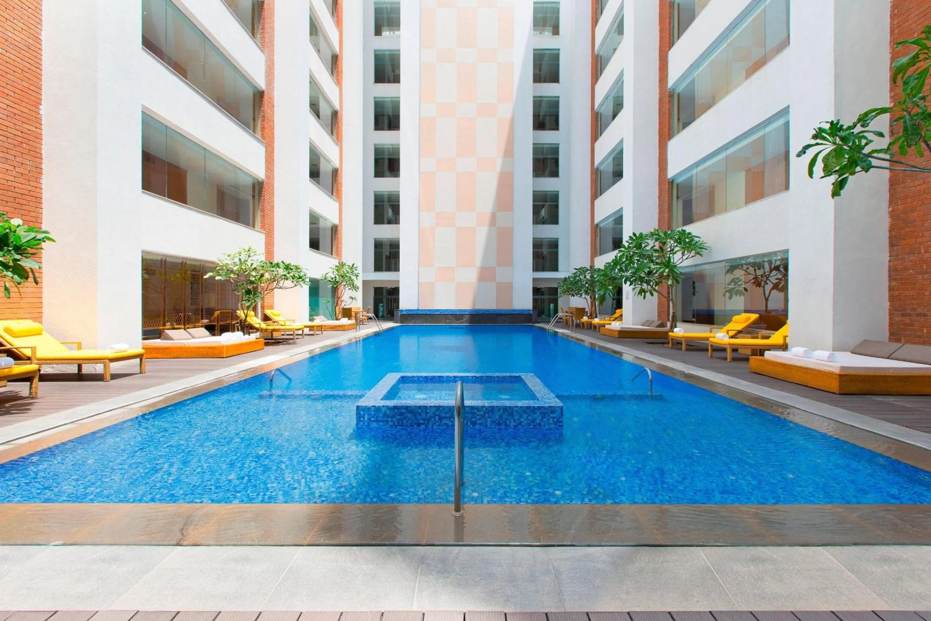 Swimming pool in Sheraton Hyderabad Hotel