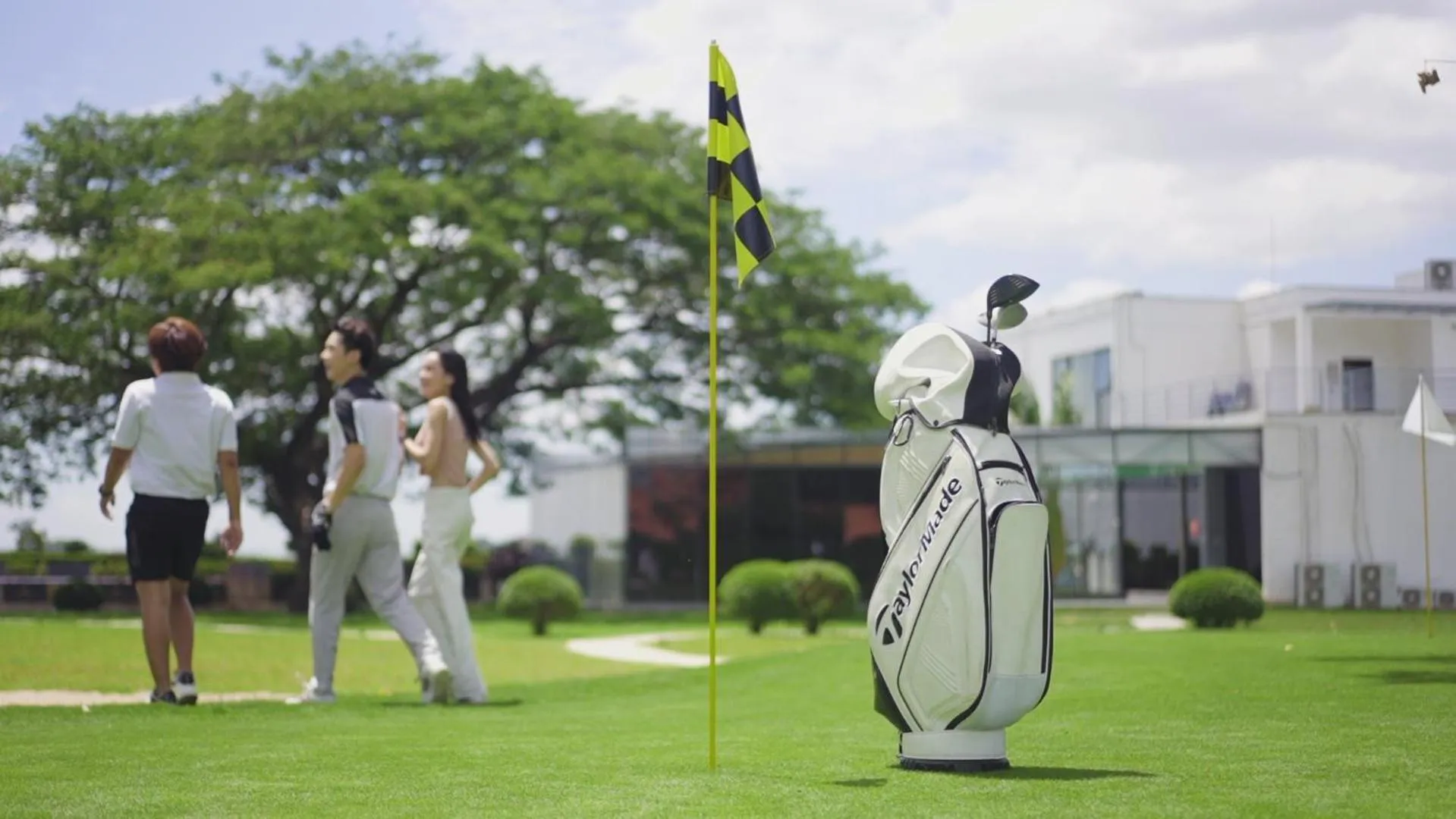 Hiking in Merton Holiday Inn