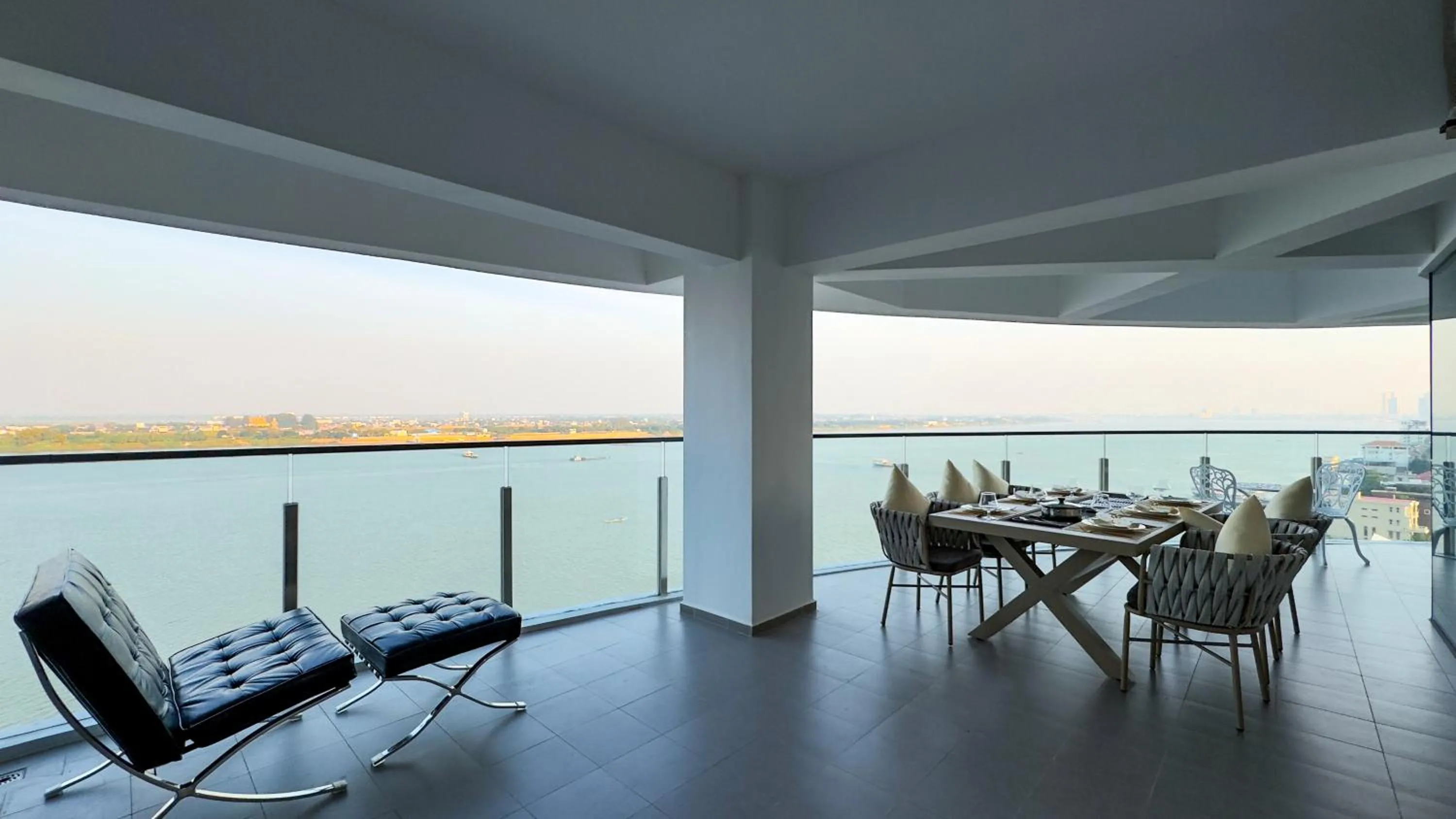 Balcony/Terrace in Merton Holiday Inn