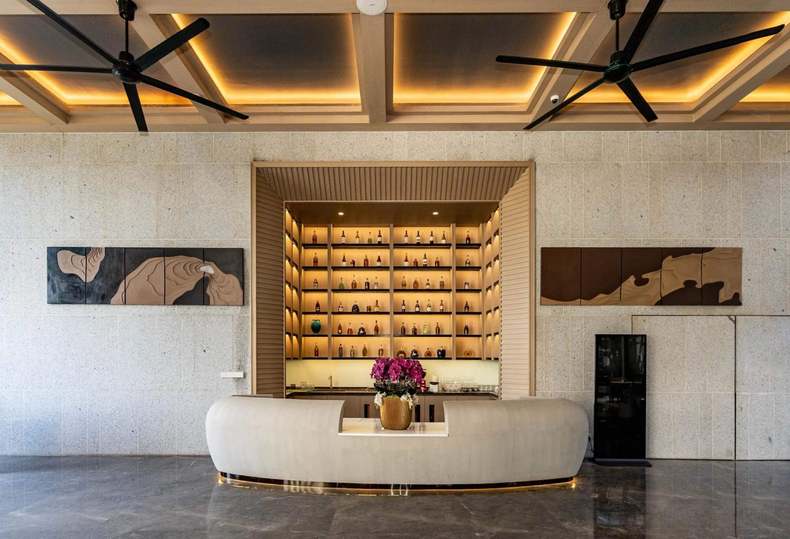 Lobby or reception in Merton Holiday Inn