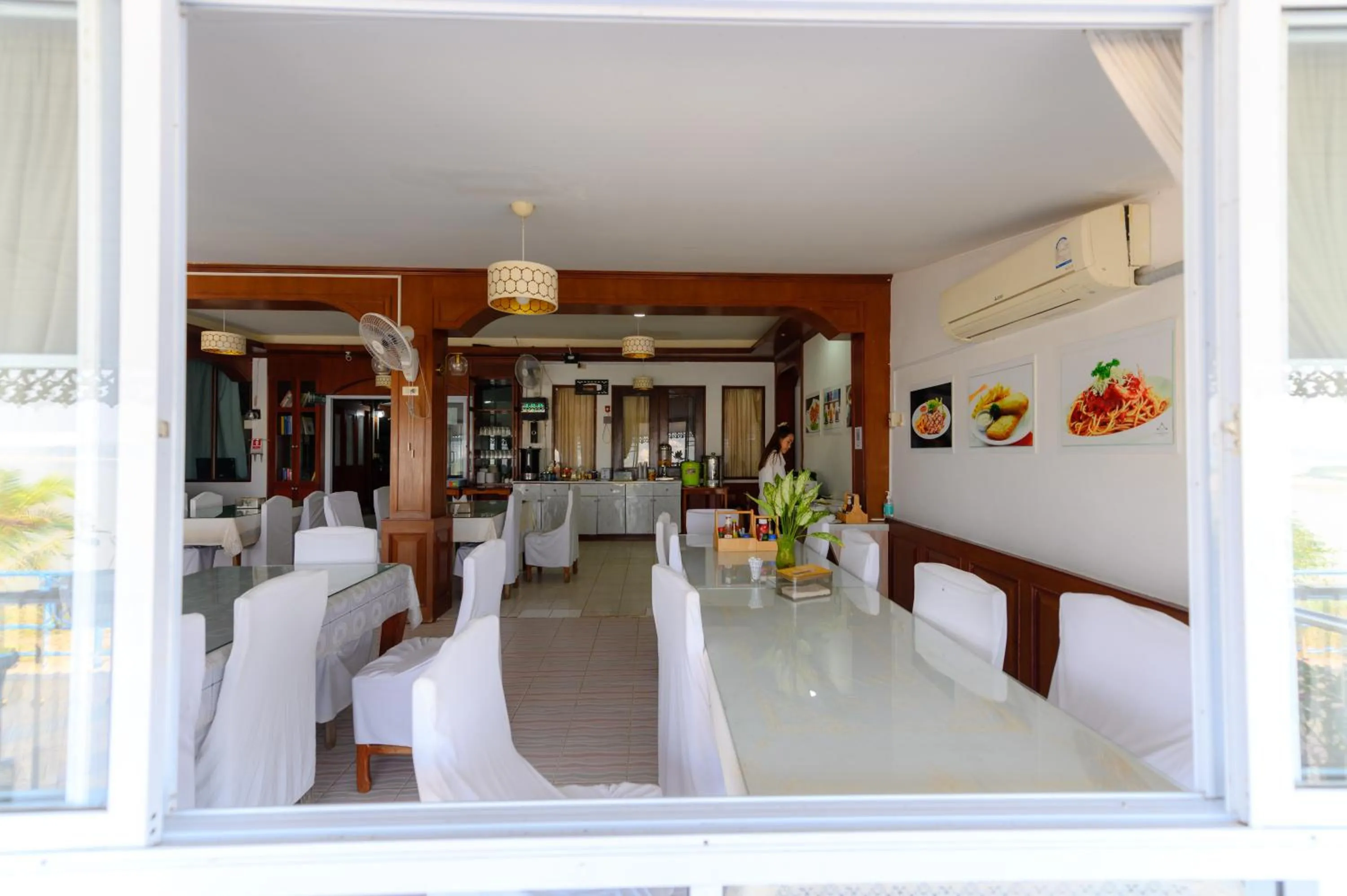Restaurant/places to eat in Kongkhamkoon Hotel