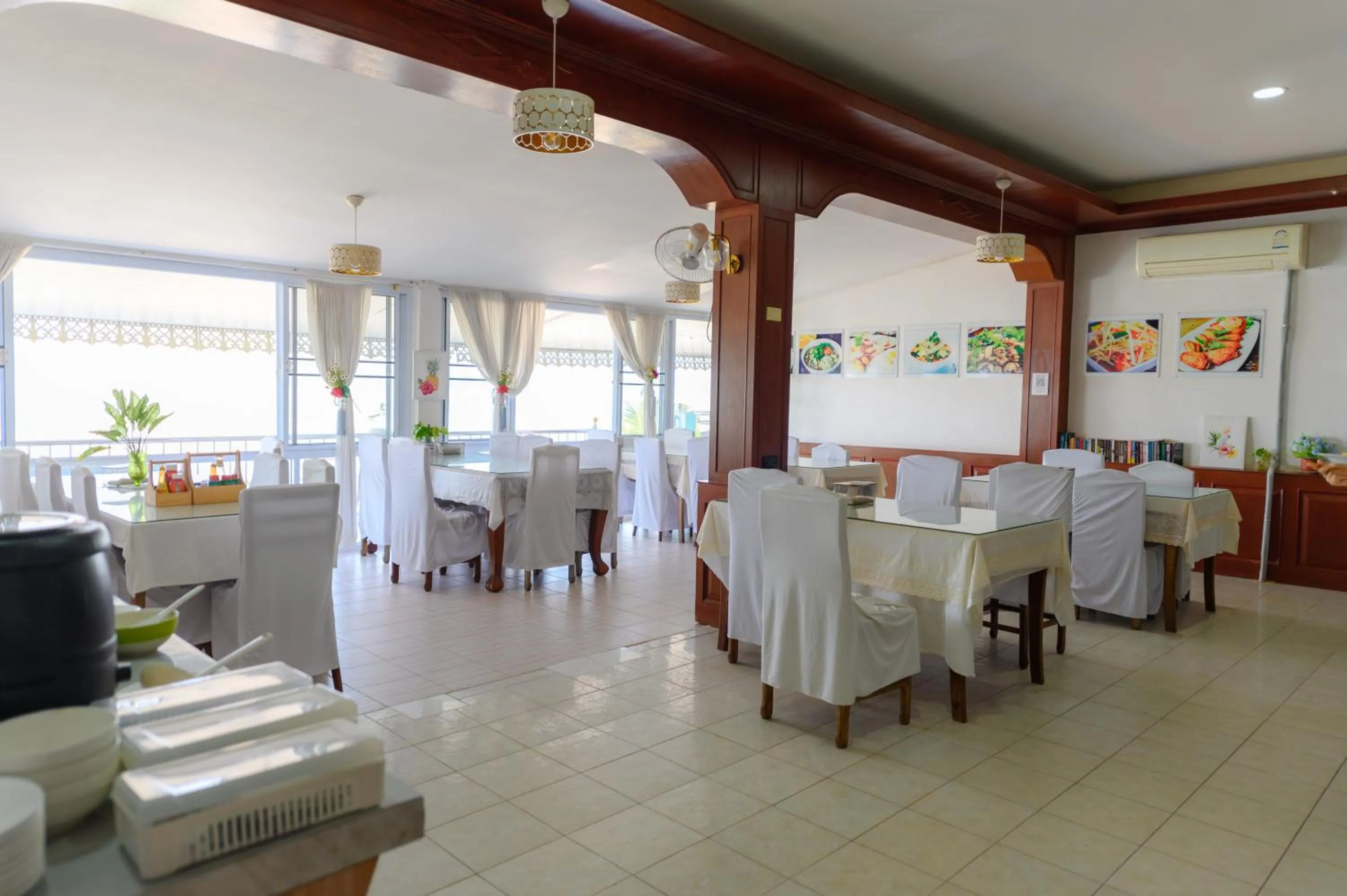 Restaurant/places to eat in Kongkhamkoon Hotel