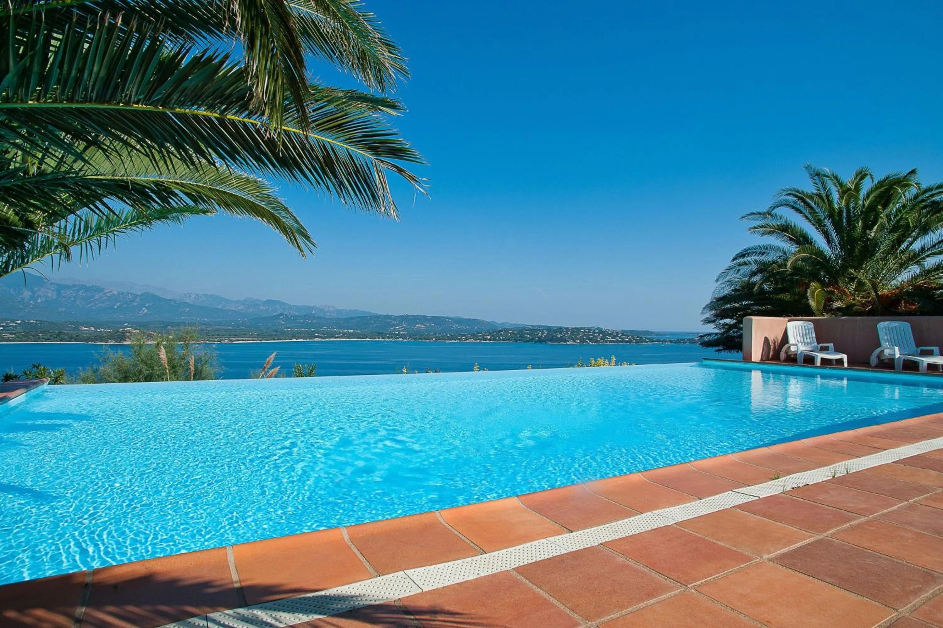Sea view in Les Hauts de Pavellone