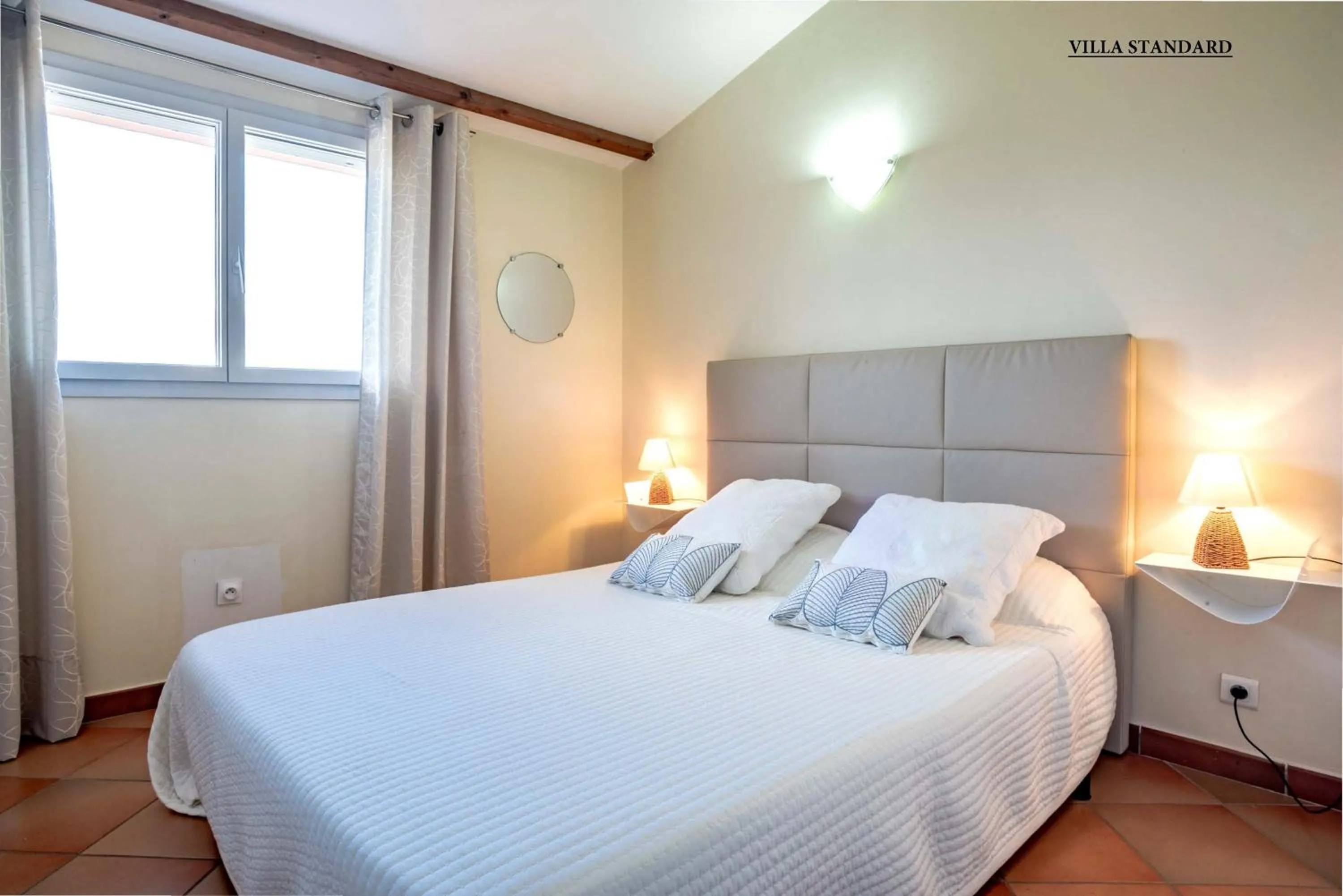 Bed in Les Hauts de Pavellone