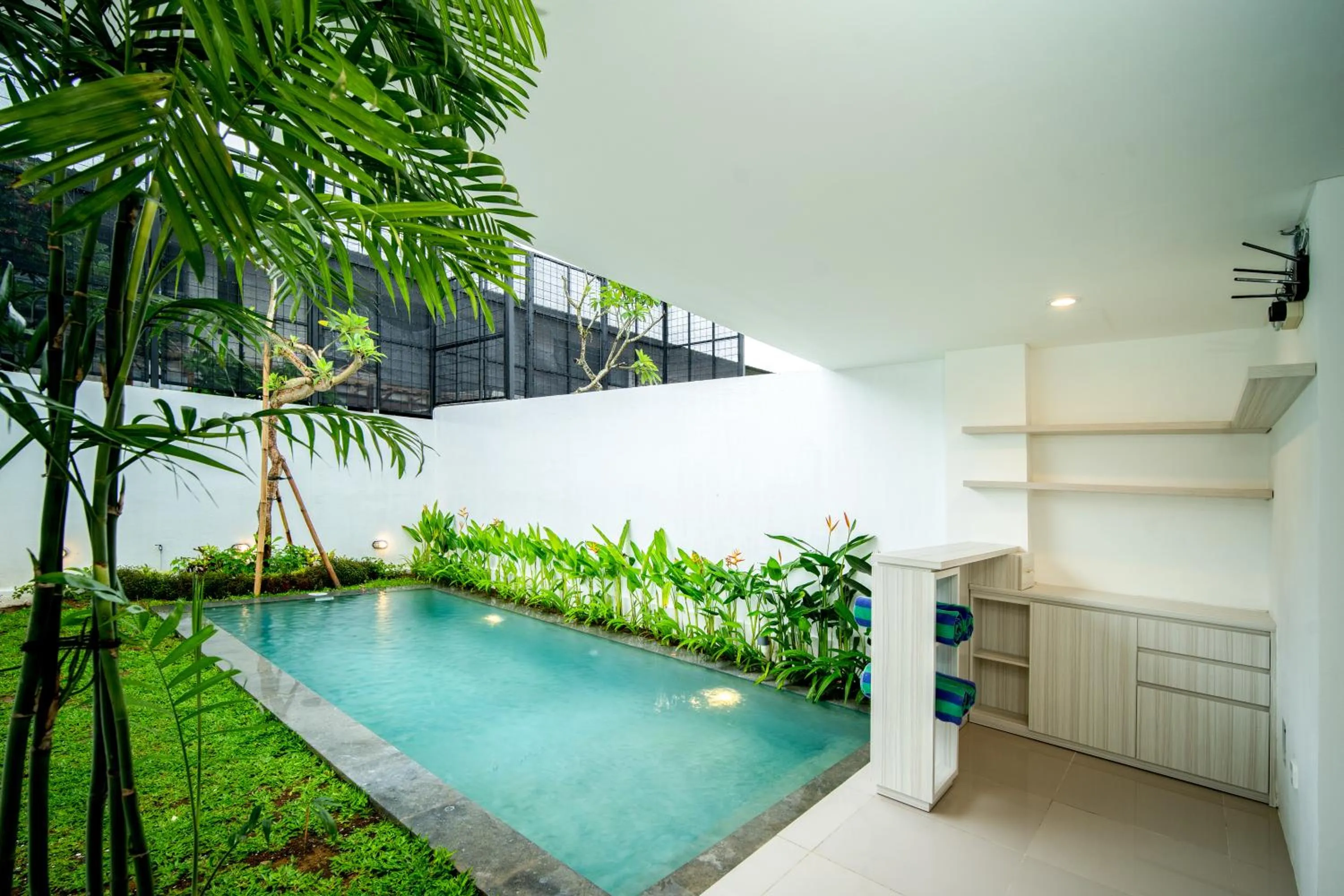 Swimming pool in Artha Villa Pererenan By Fays Hospitality