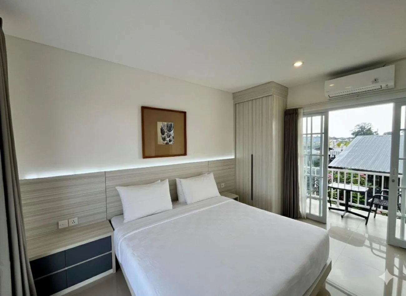 Bed in Artha Villa Pererenan By Fays Hospitality