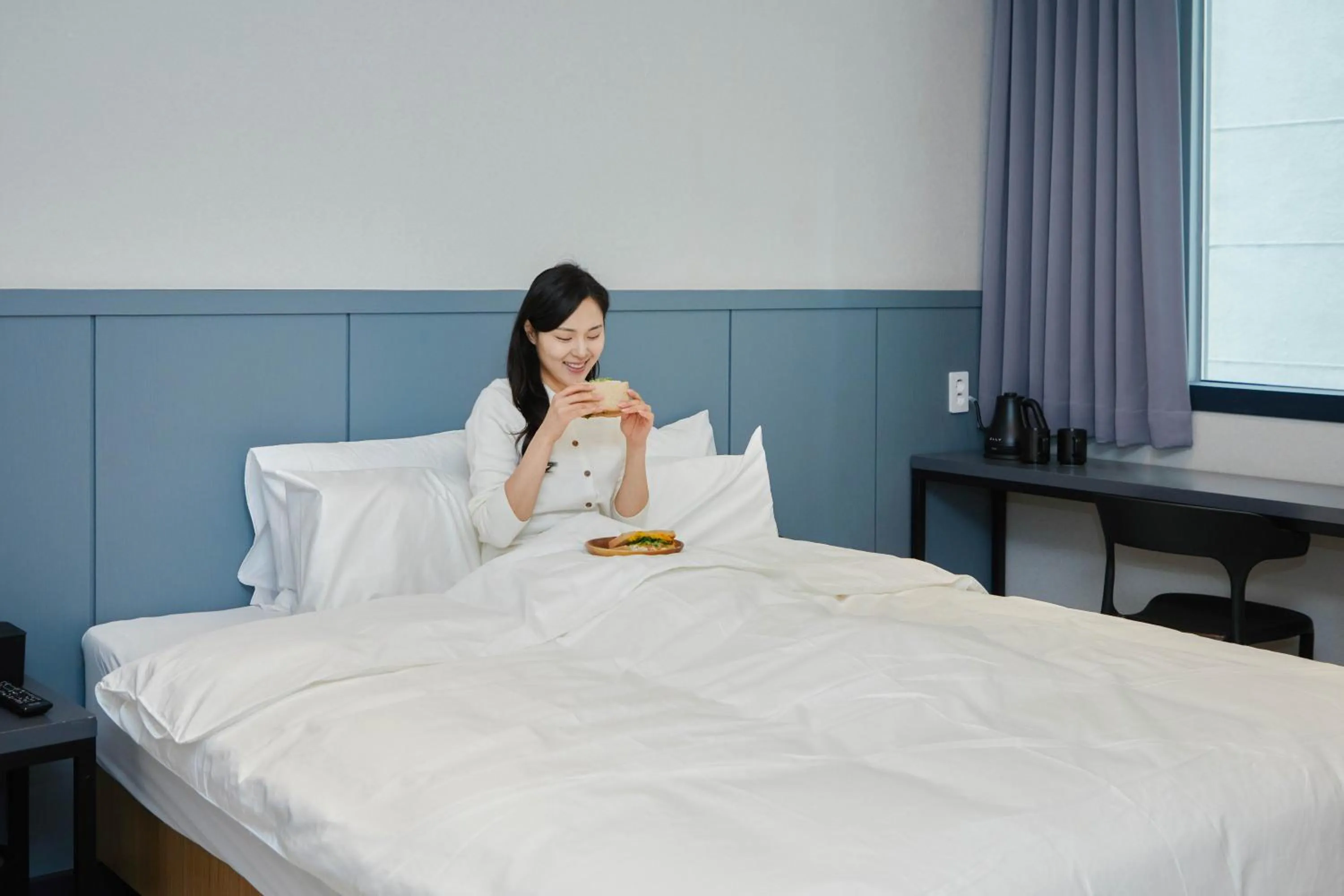 Bed in Aank Ryokan x Aank Air Cheongju