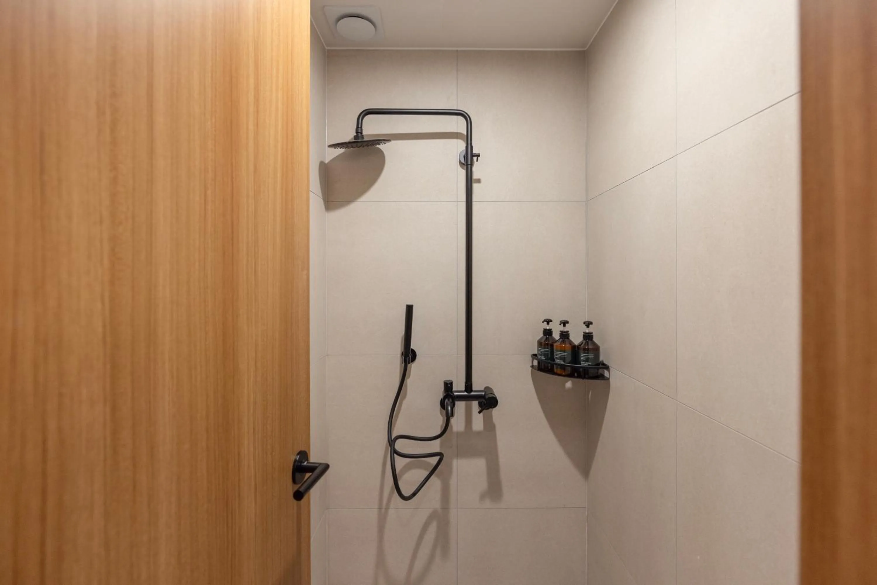 Aank Ryokan x Aank Air Cheongju