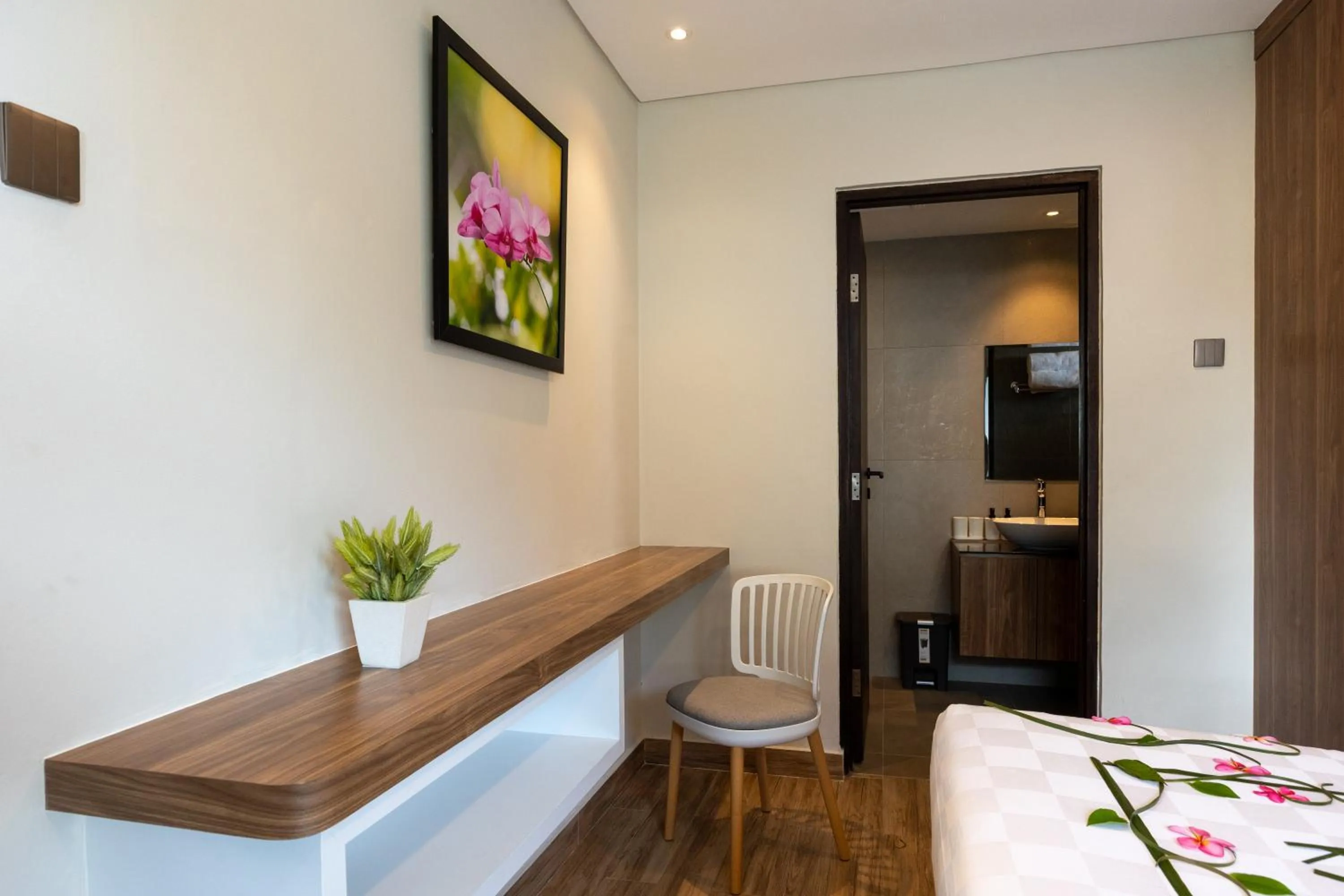 Bedroom, Bed in Kana Suites Jimbaran By Fays Hospitality