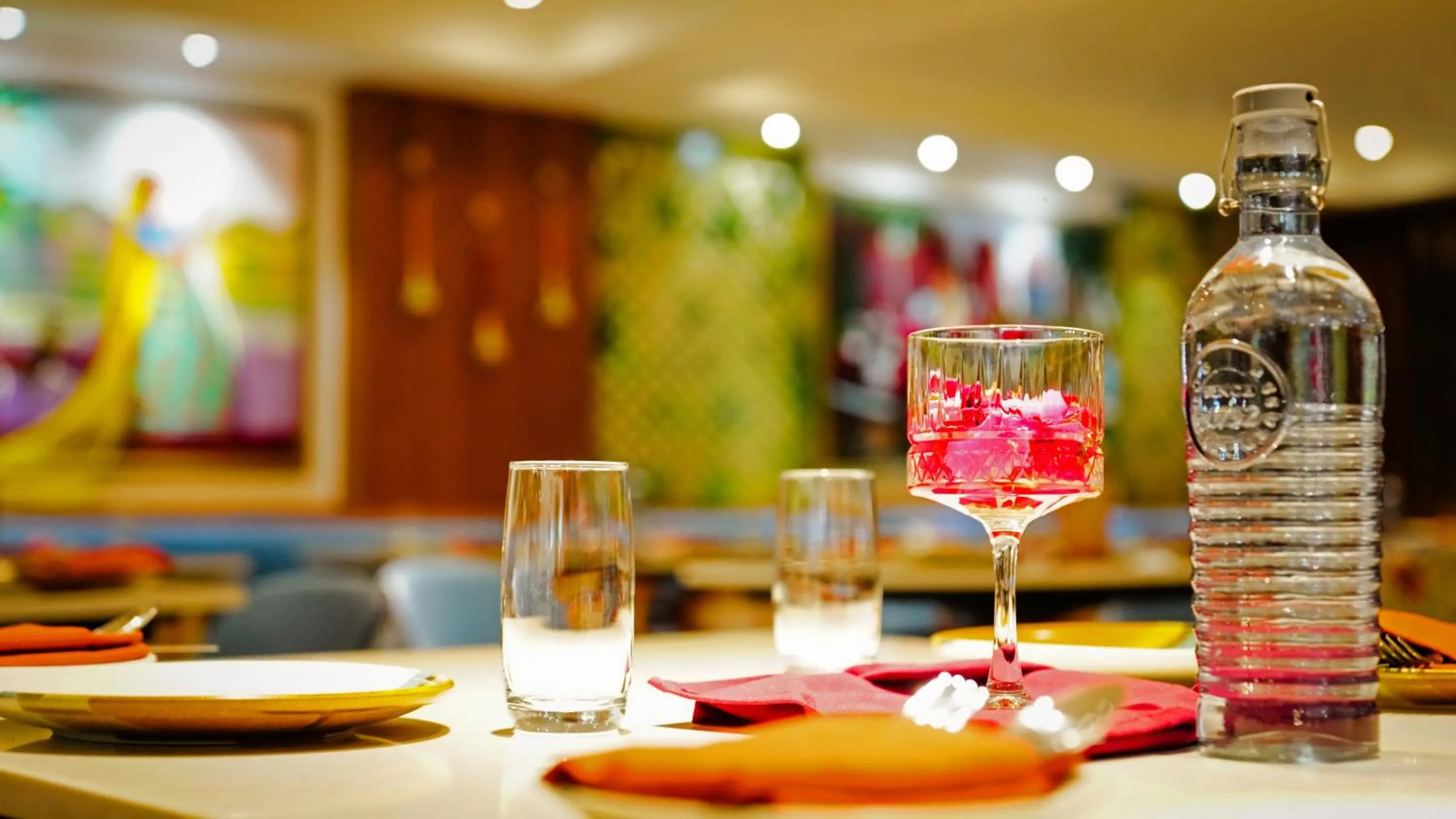 Restaurant/places to eat in Indore International Convention Center