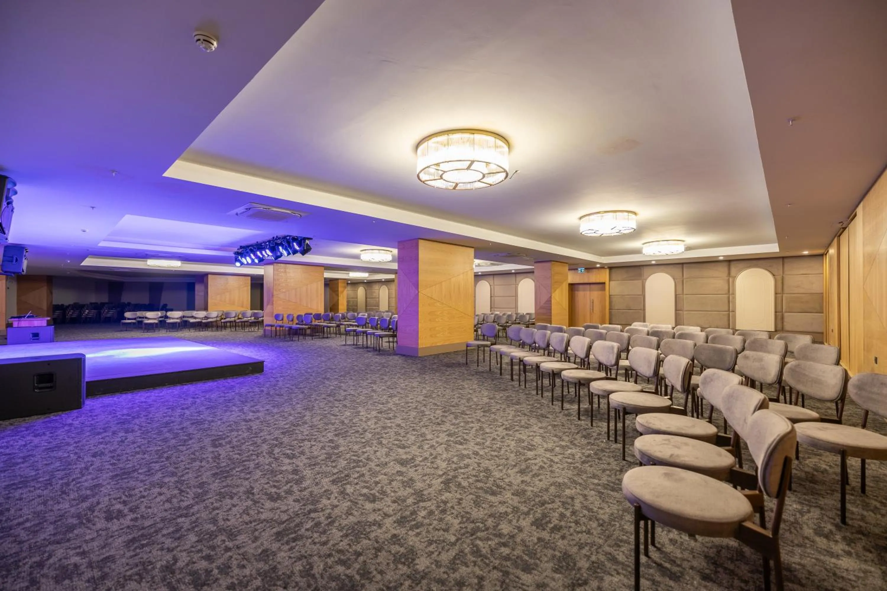 Side Moon Palace Hotel