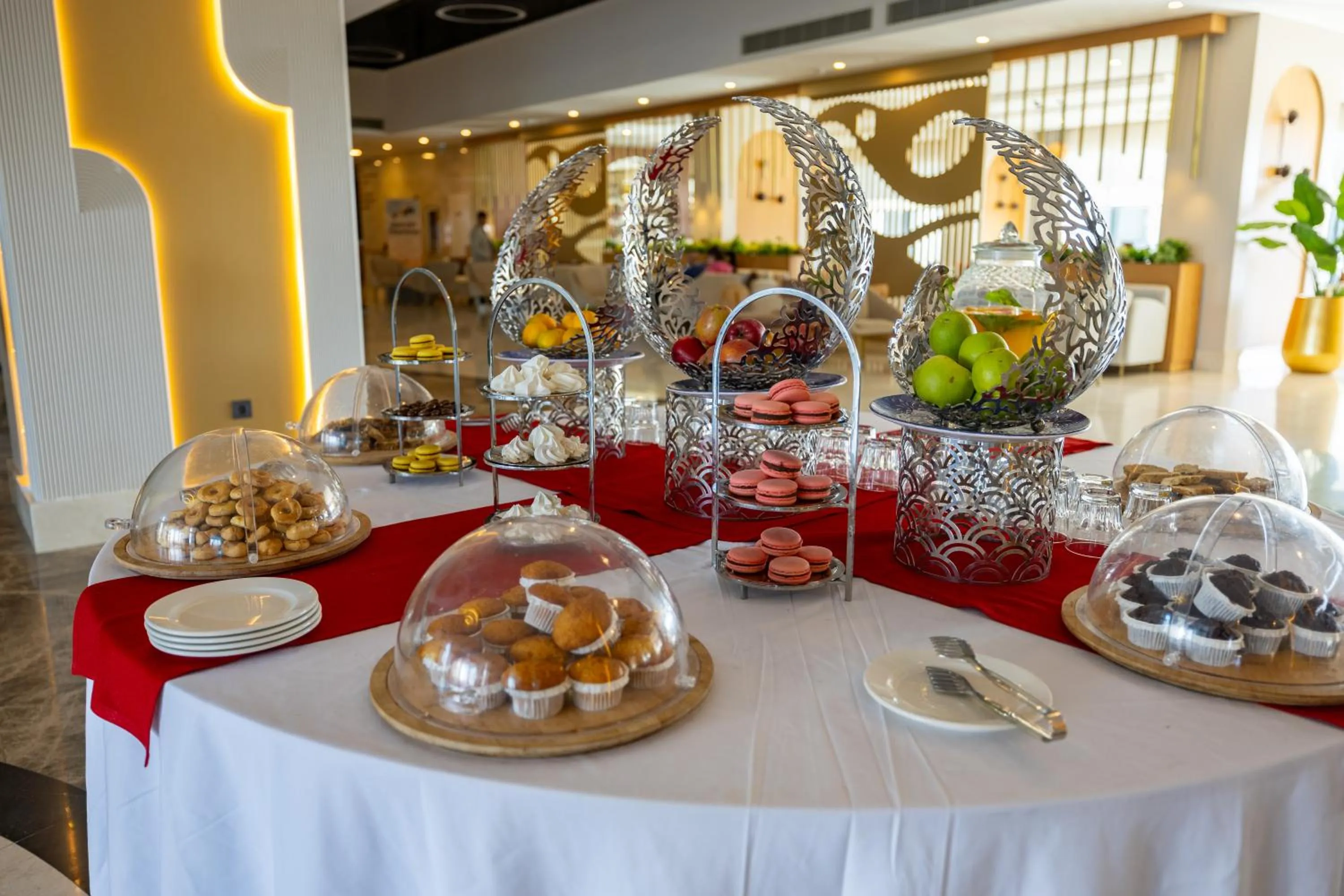 Side Moon Palace Hotel