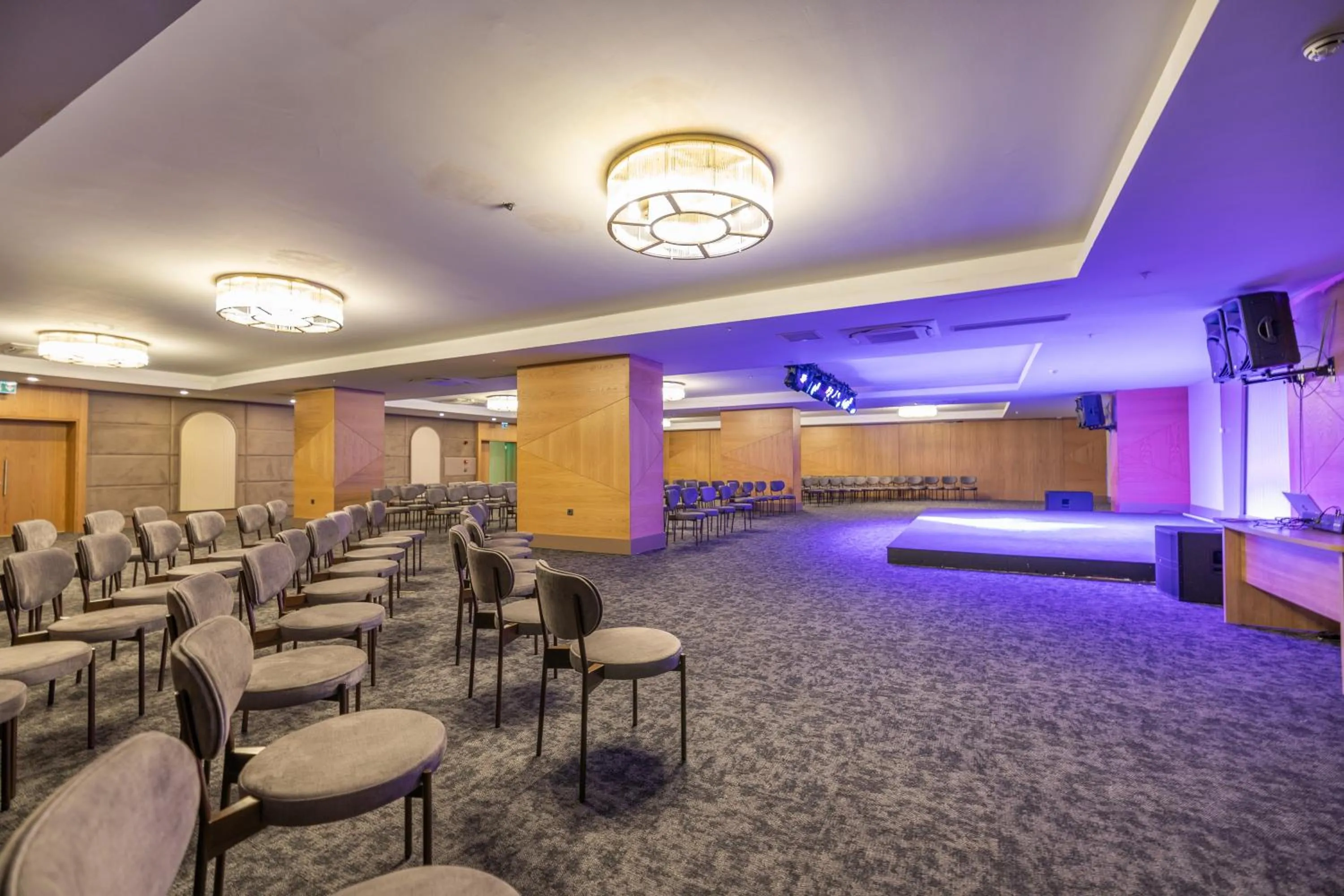 Side Moon Palace Hotel