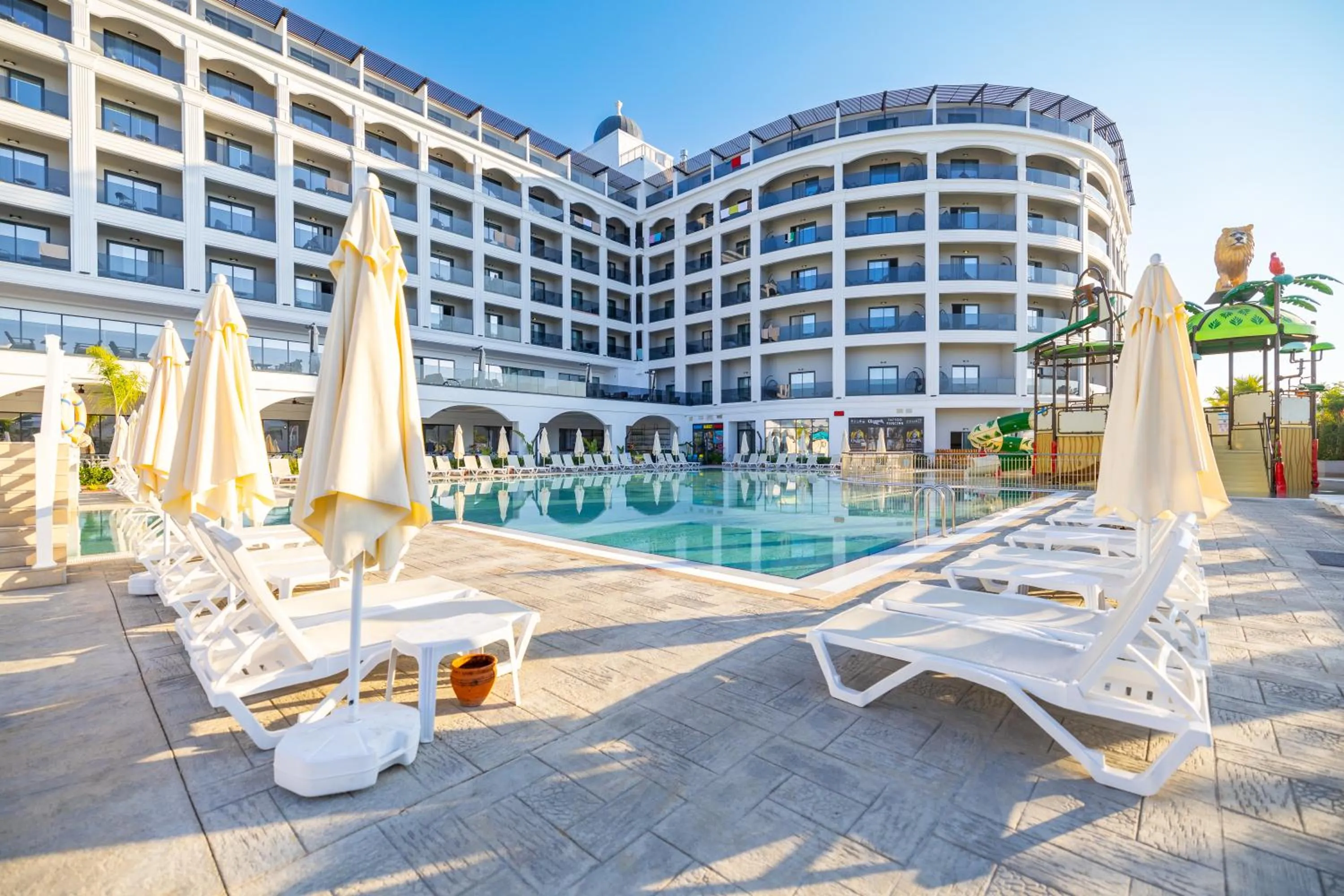 Side Moon Palace Hotel