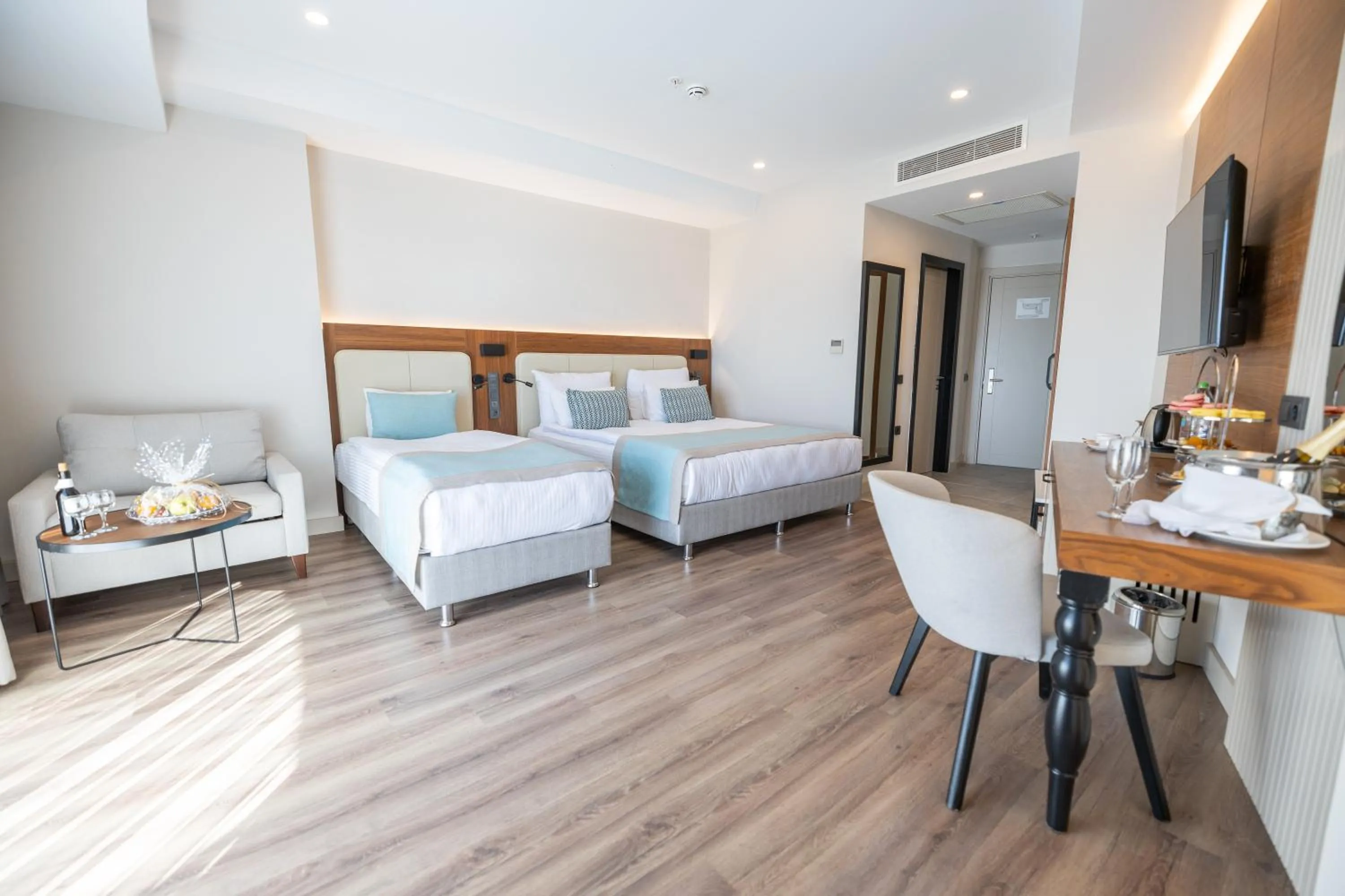 Side Moon Palace Hotel