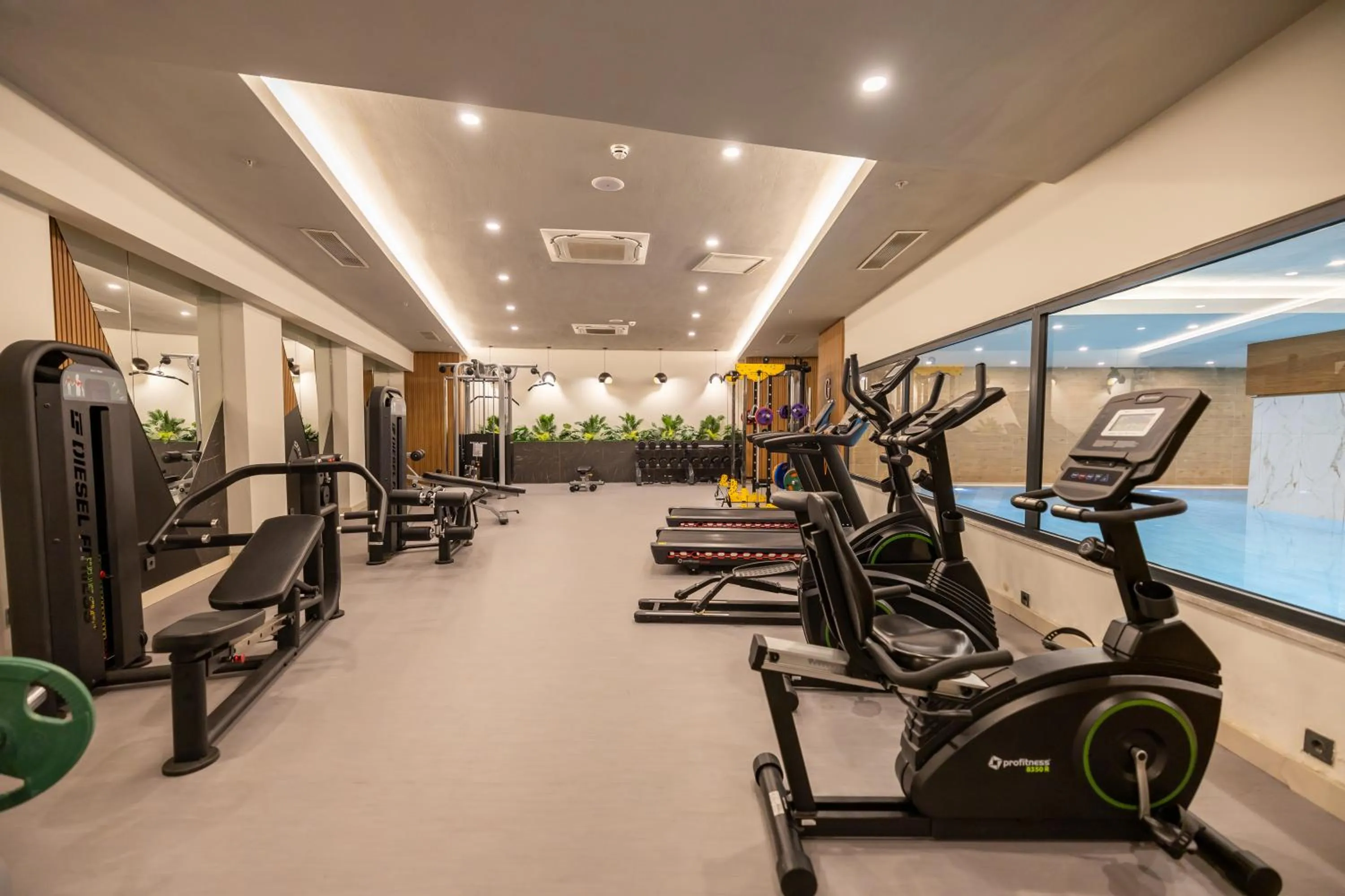 Side Moon Palace Hotel