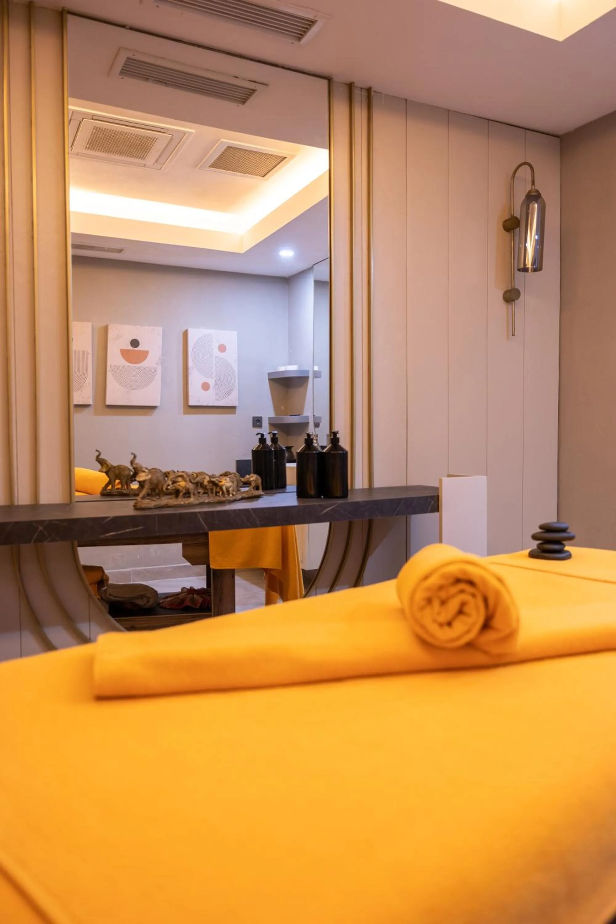 Side Moon Palace Hotel