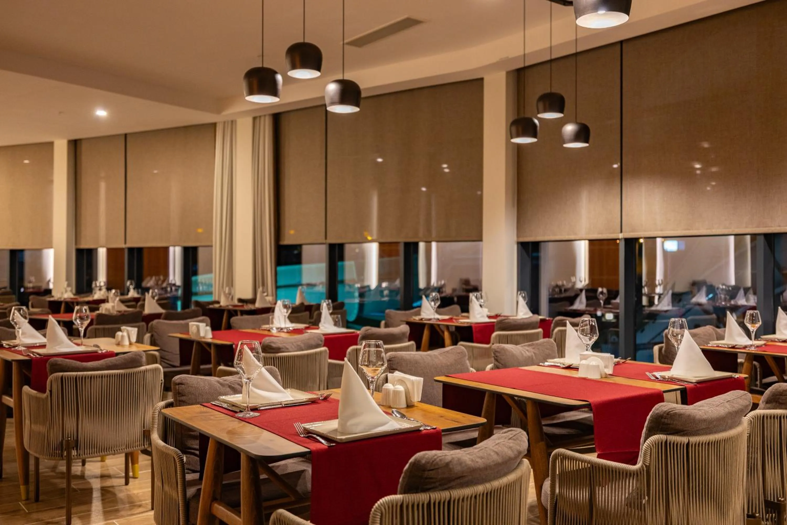 Side Moon Palace Hotel