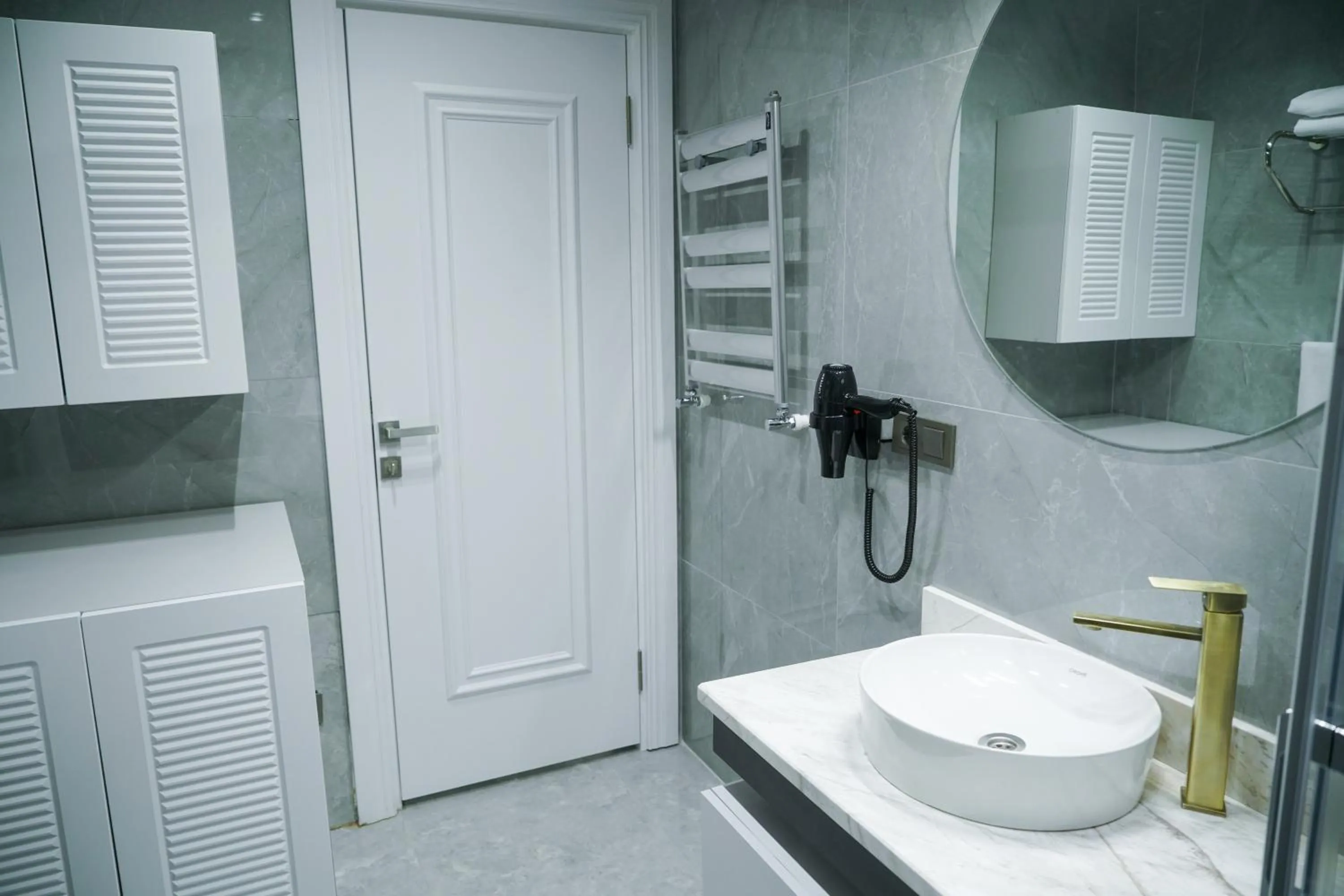 Shower in Elite World Homes Istanbul Bosphorus