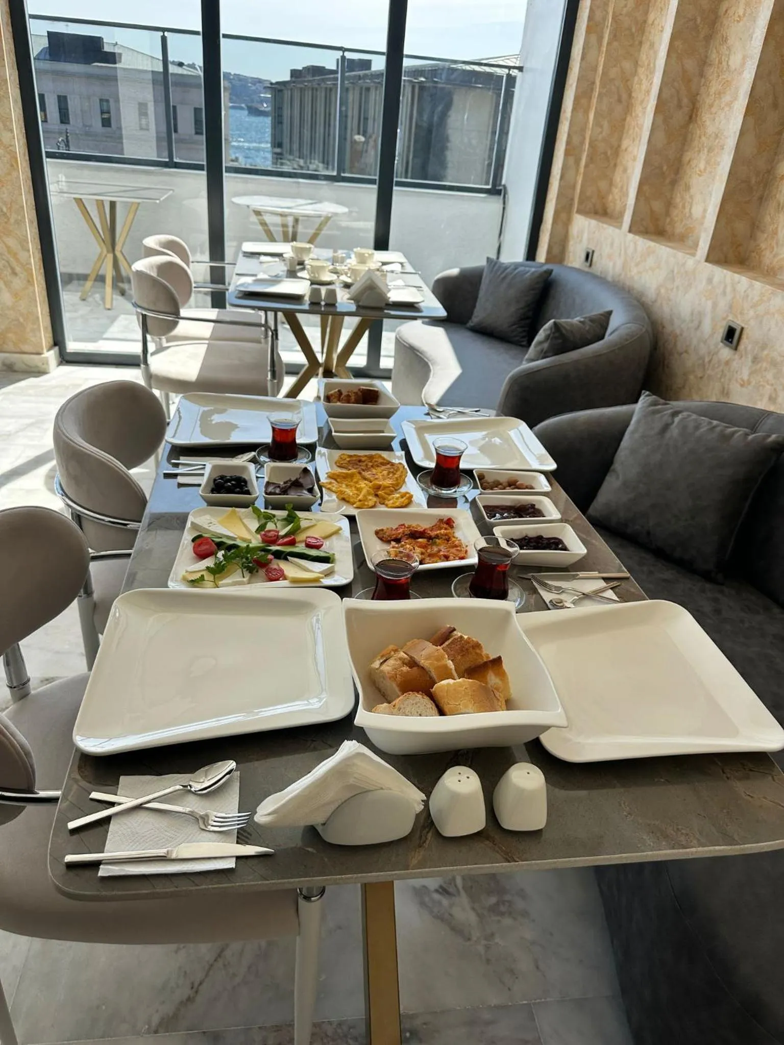 Breakfast in Elite World Homes Istanbul Bosphorus