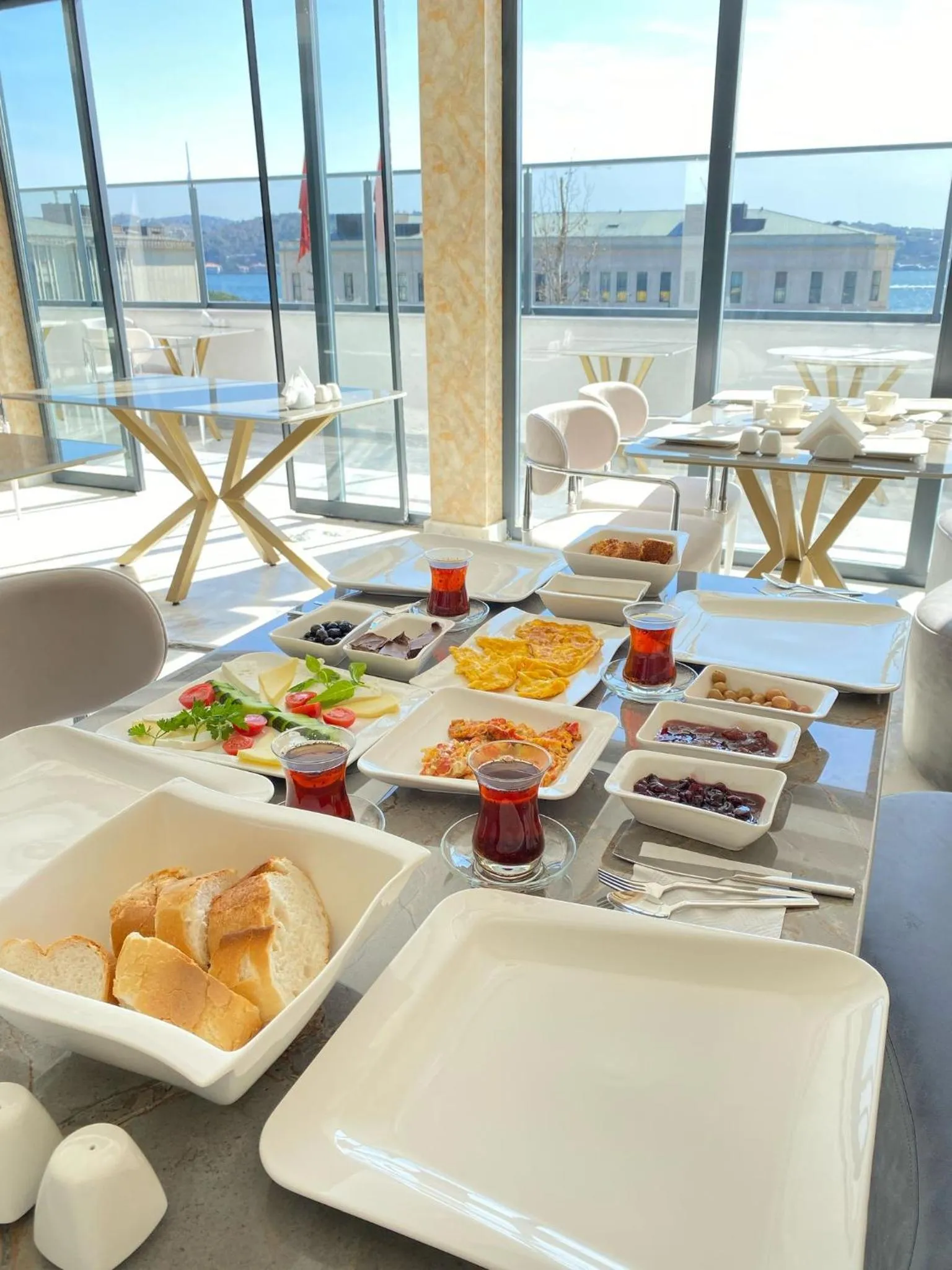 Breakfast in Elite World Homes Istanbul Bosphorus