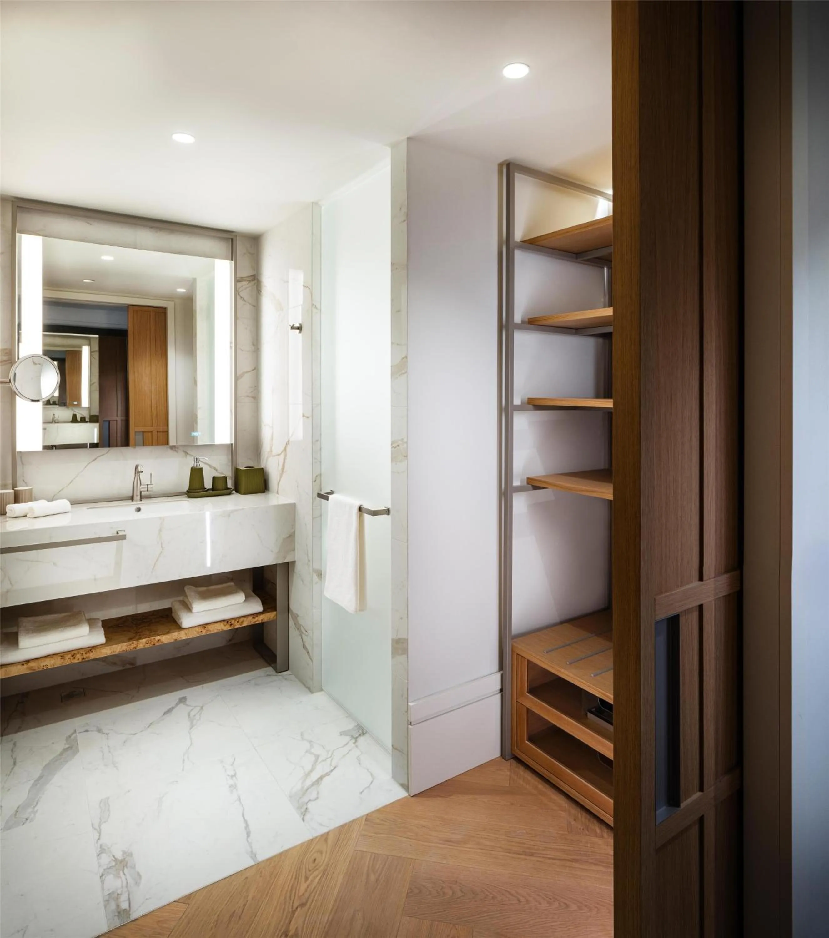 Bathroom, Bed in Hyatt Regency Zadar