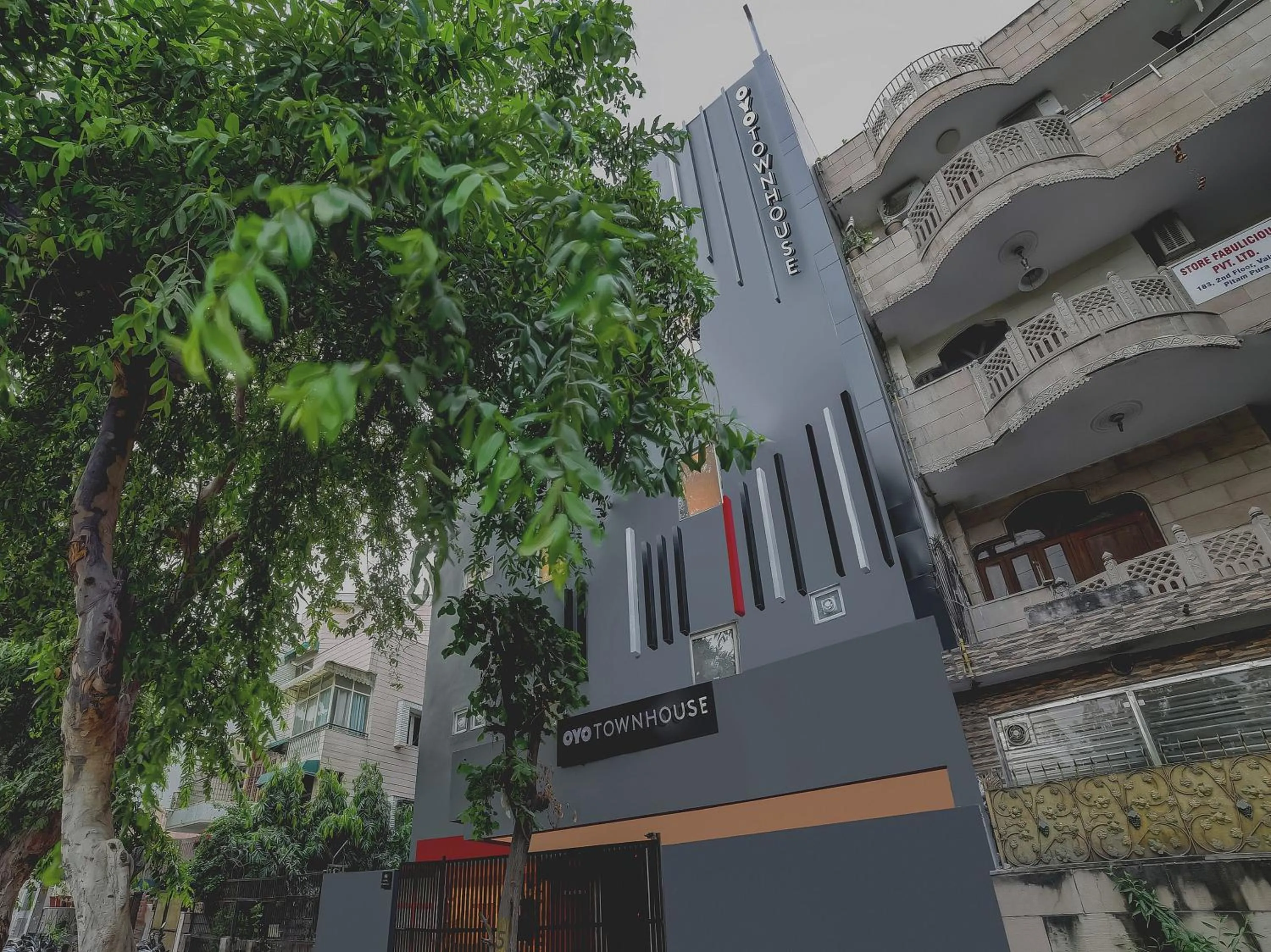 Collection O Near Kohat Enclave Metro Station