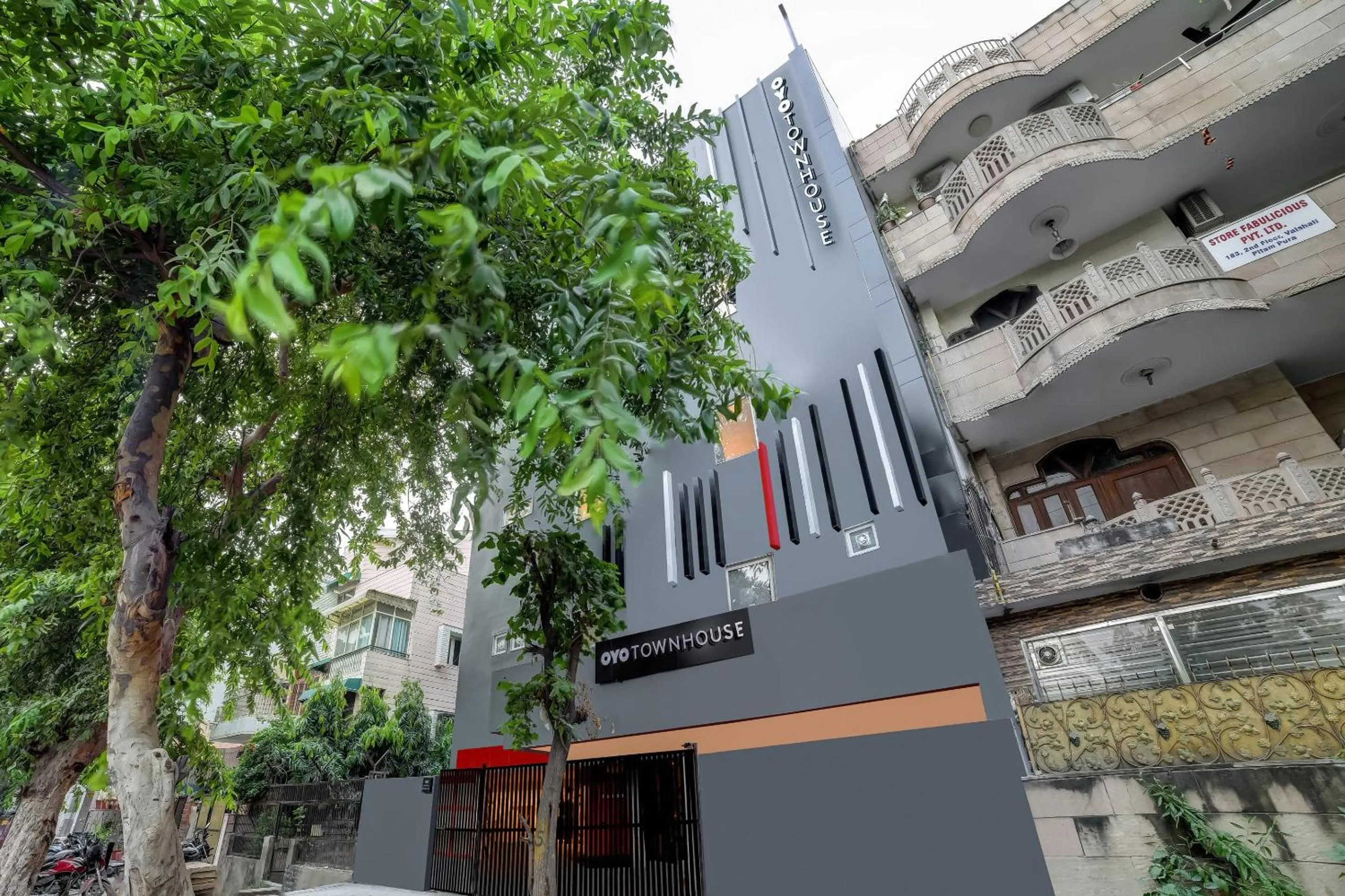 Collection O Near Kohat Enclave Metro Station