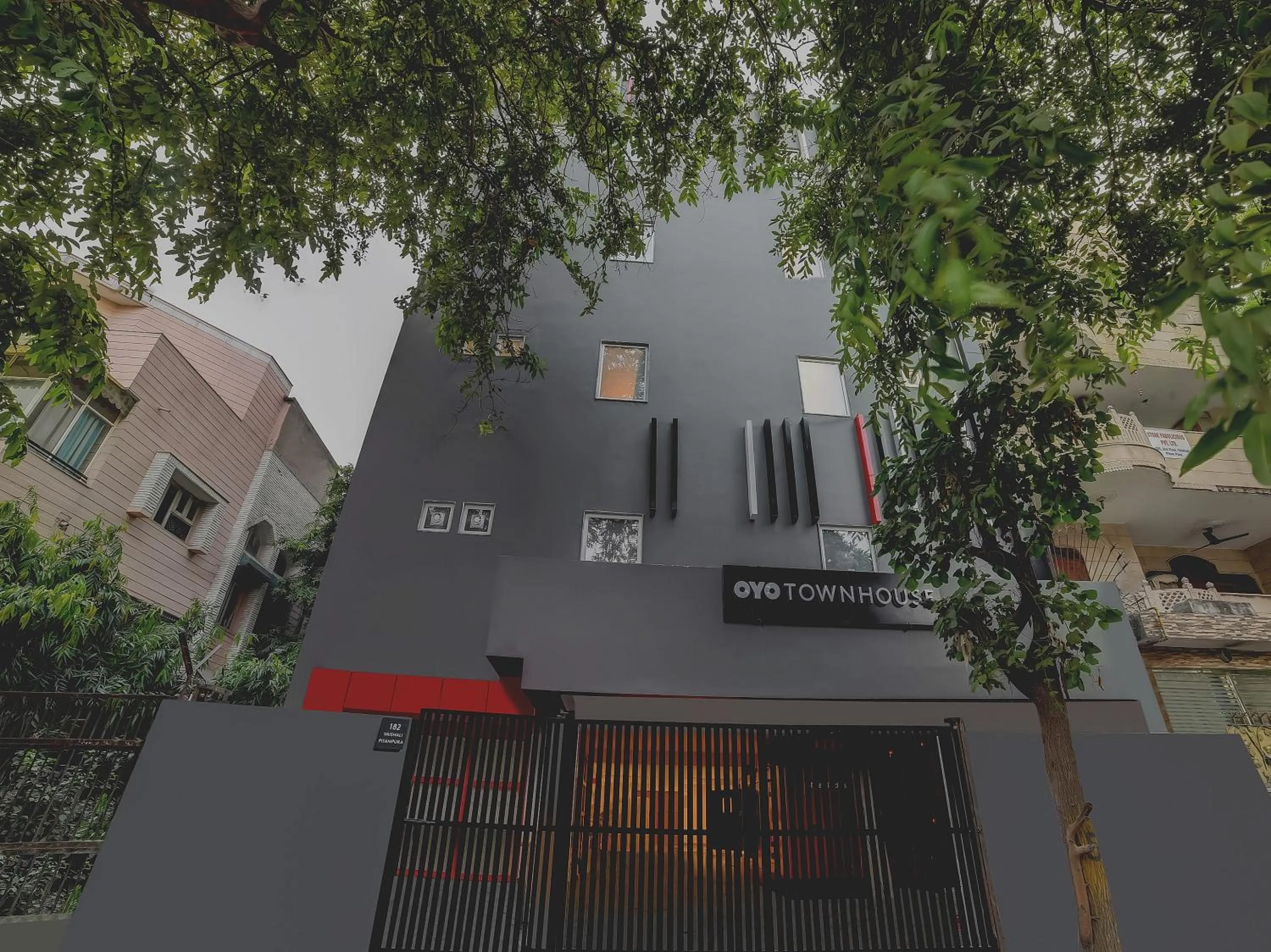 Collection O Near Kohat Enclave Metro Station