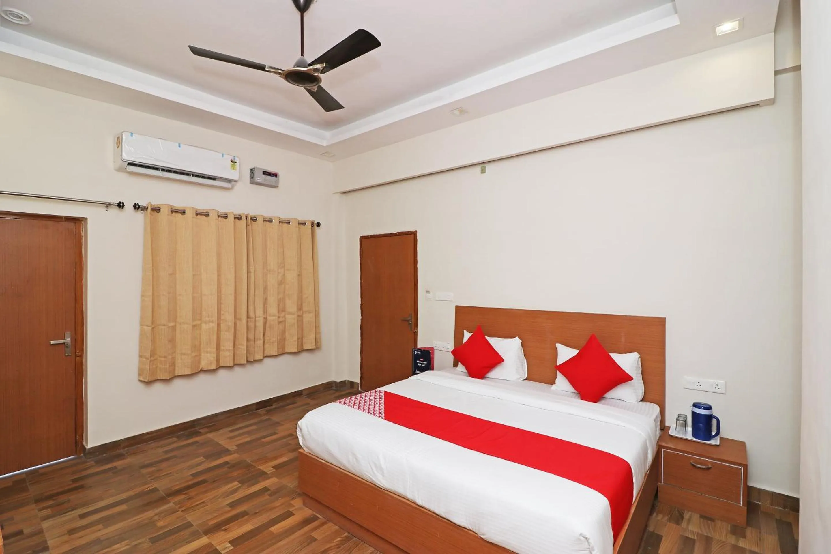 Bedroom, Bed in Hotel O Green Comfort