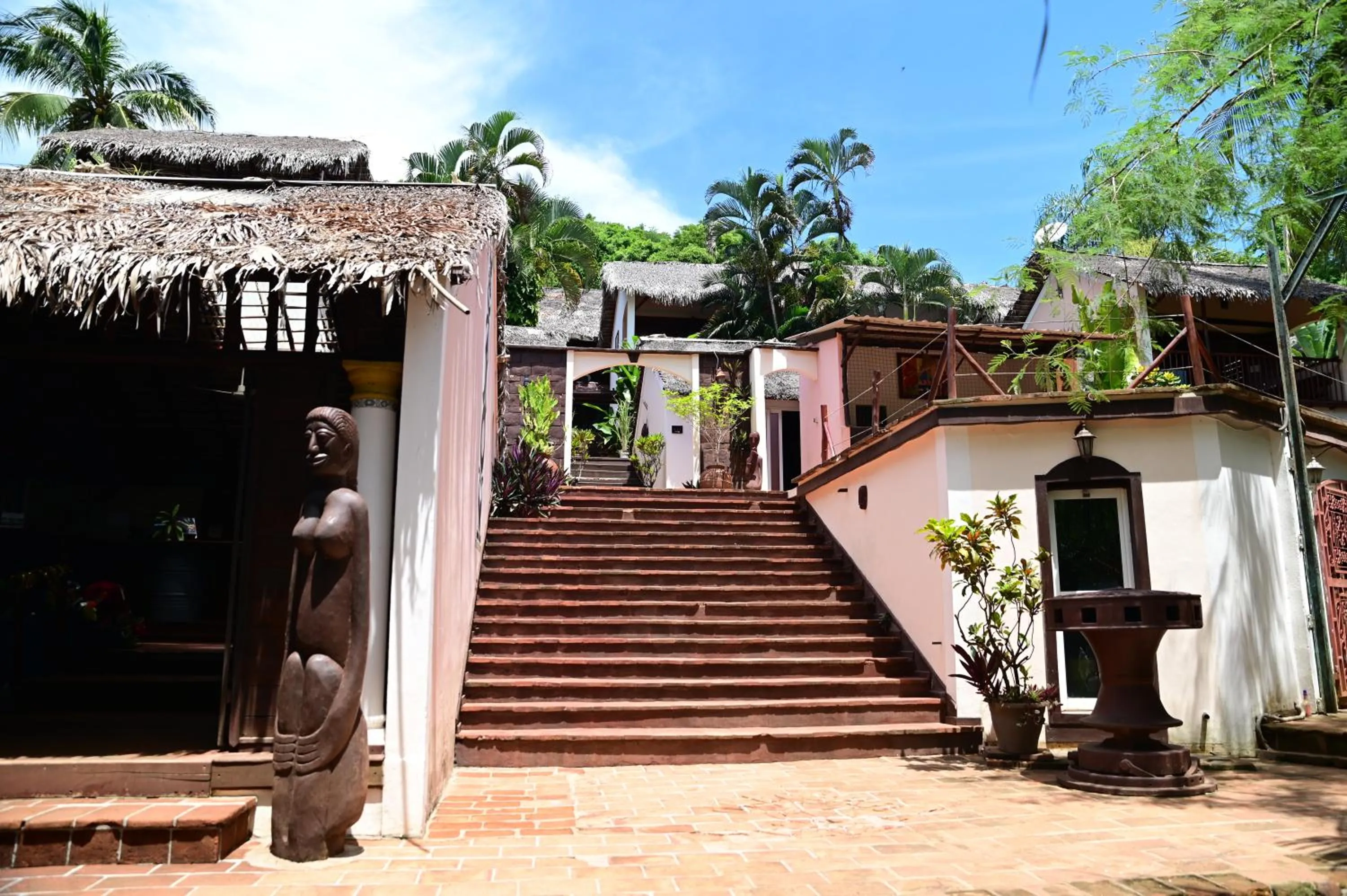 Property building in Hotel Les Boucaniers