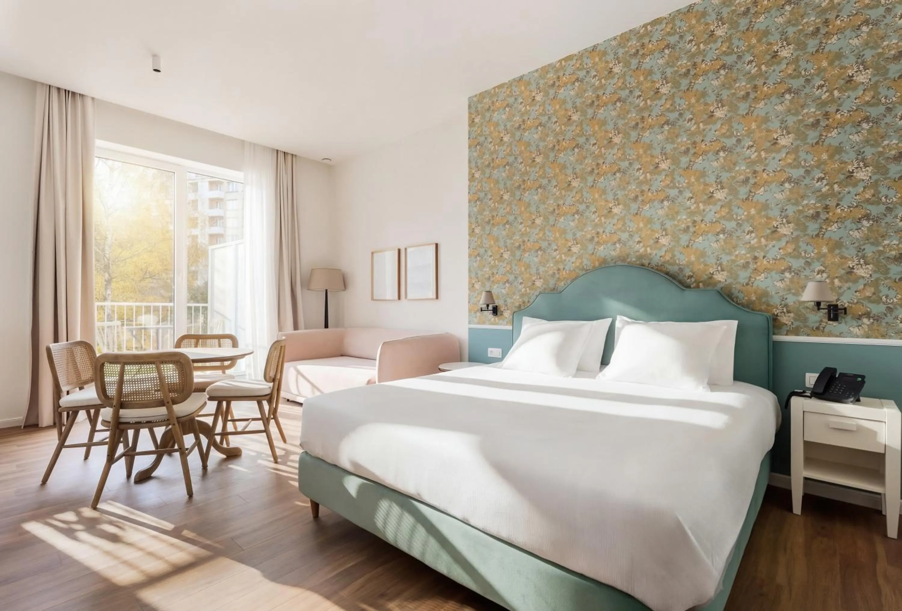 Superior Apartment with Balcony in Whitlock16 - Luxury Aparthotel - Montgomery Square - Brussels
