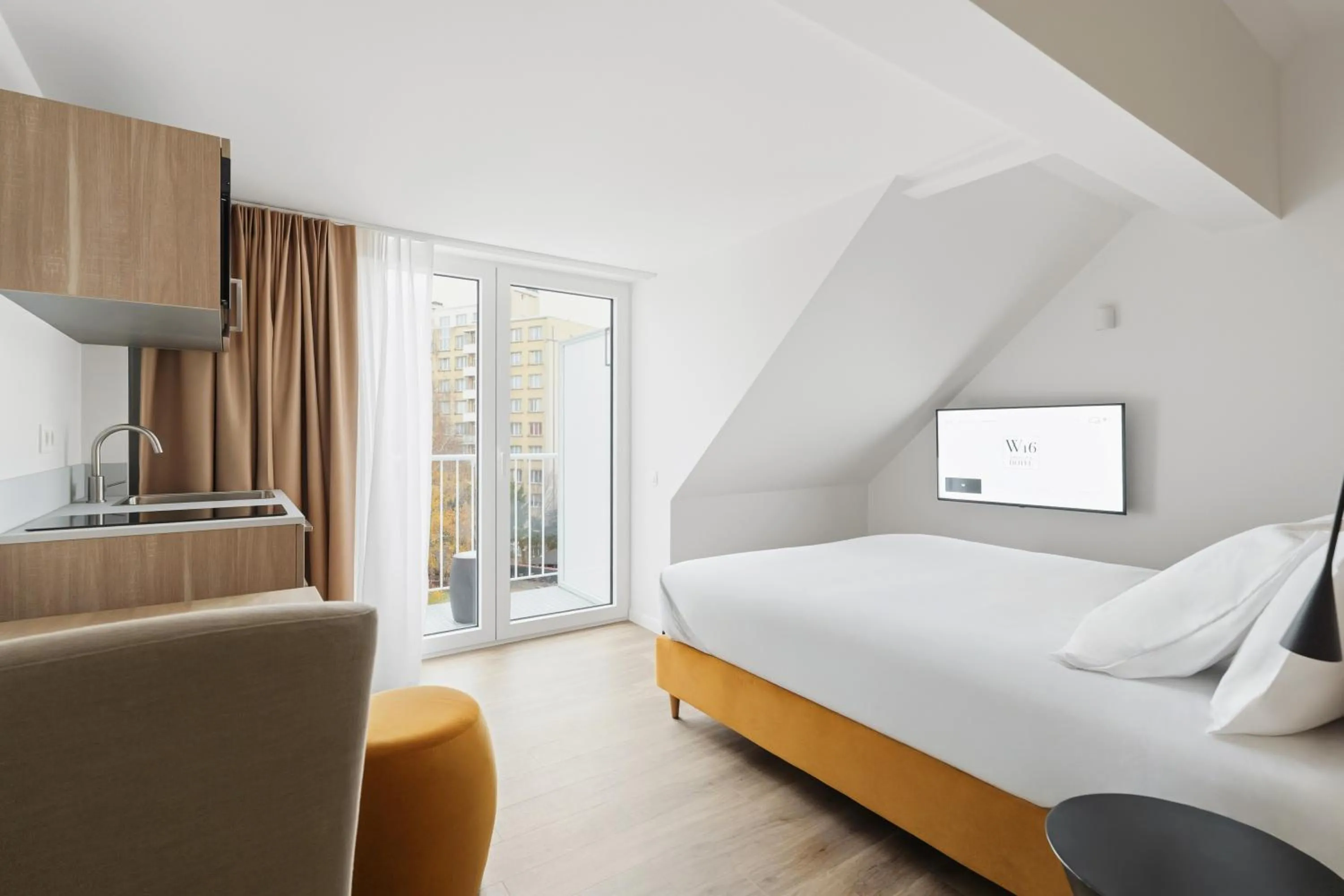Studio Apartment with Balcony in Whitlock16 - Luxury Aparthotel - Montgomery Square - Brussels