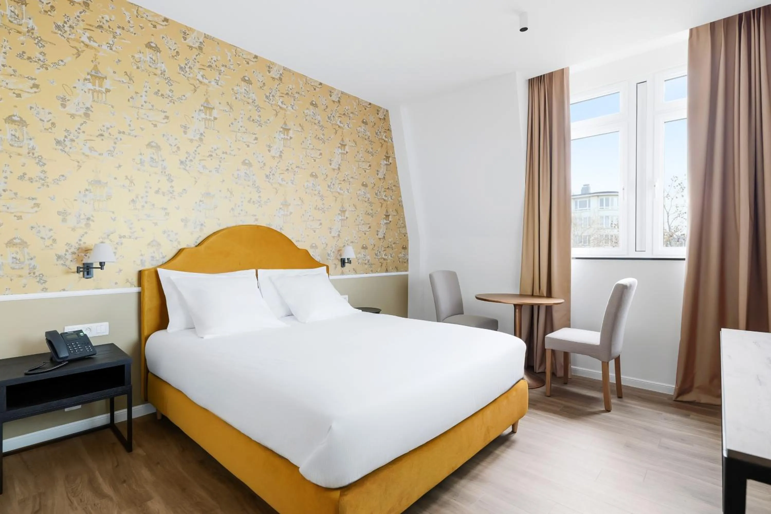 Superior Apartment with City View in Whitlock16 - Luxury Aparthotel - Montgomery Square - Brussels
