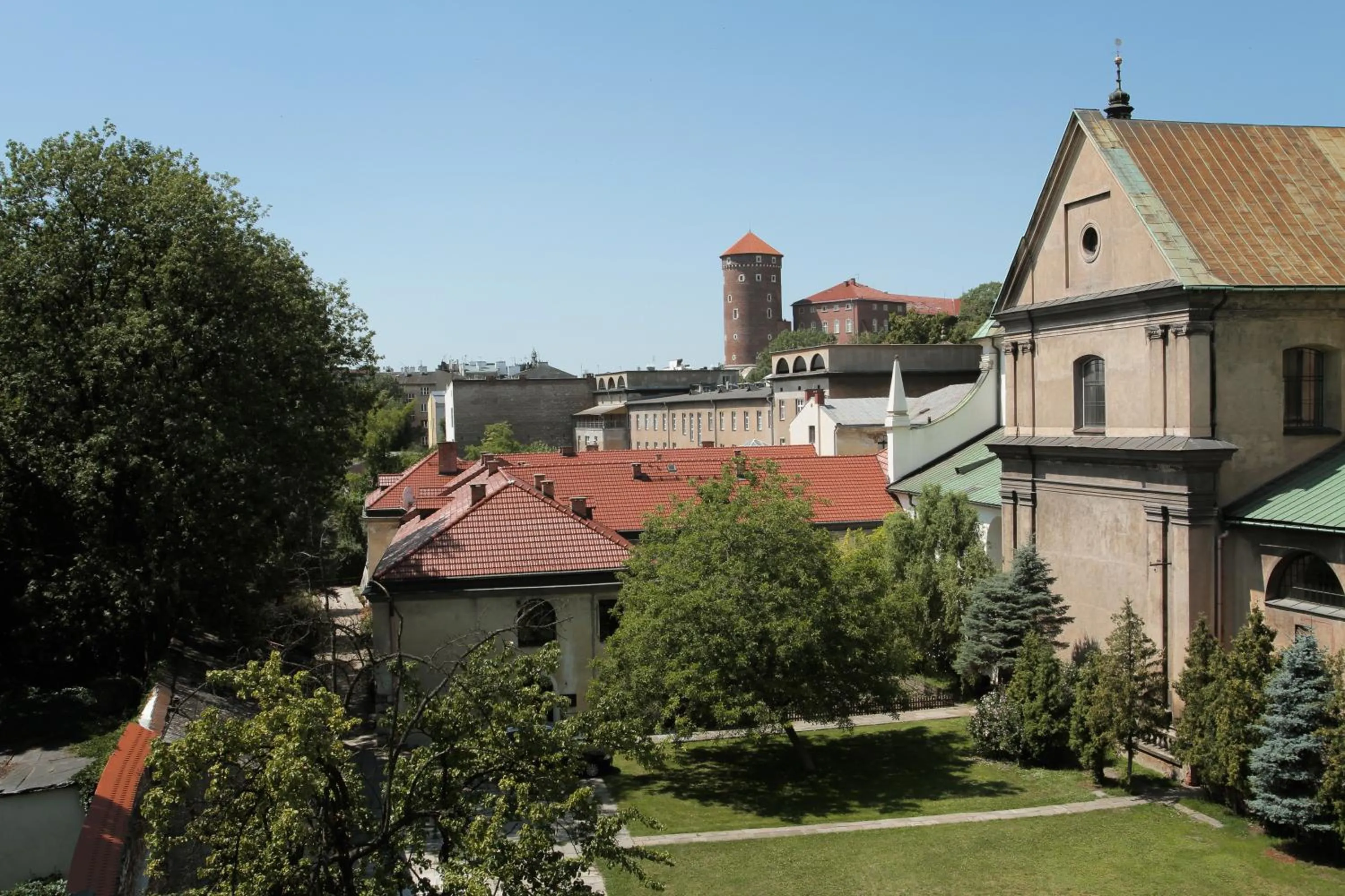 Garden view in STRADONIA Serviced Apartments