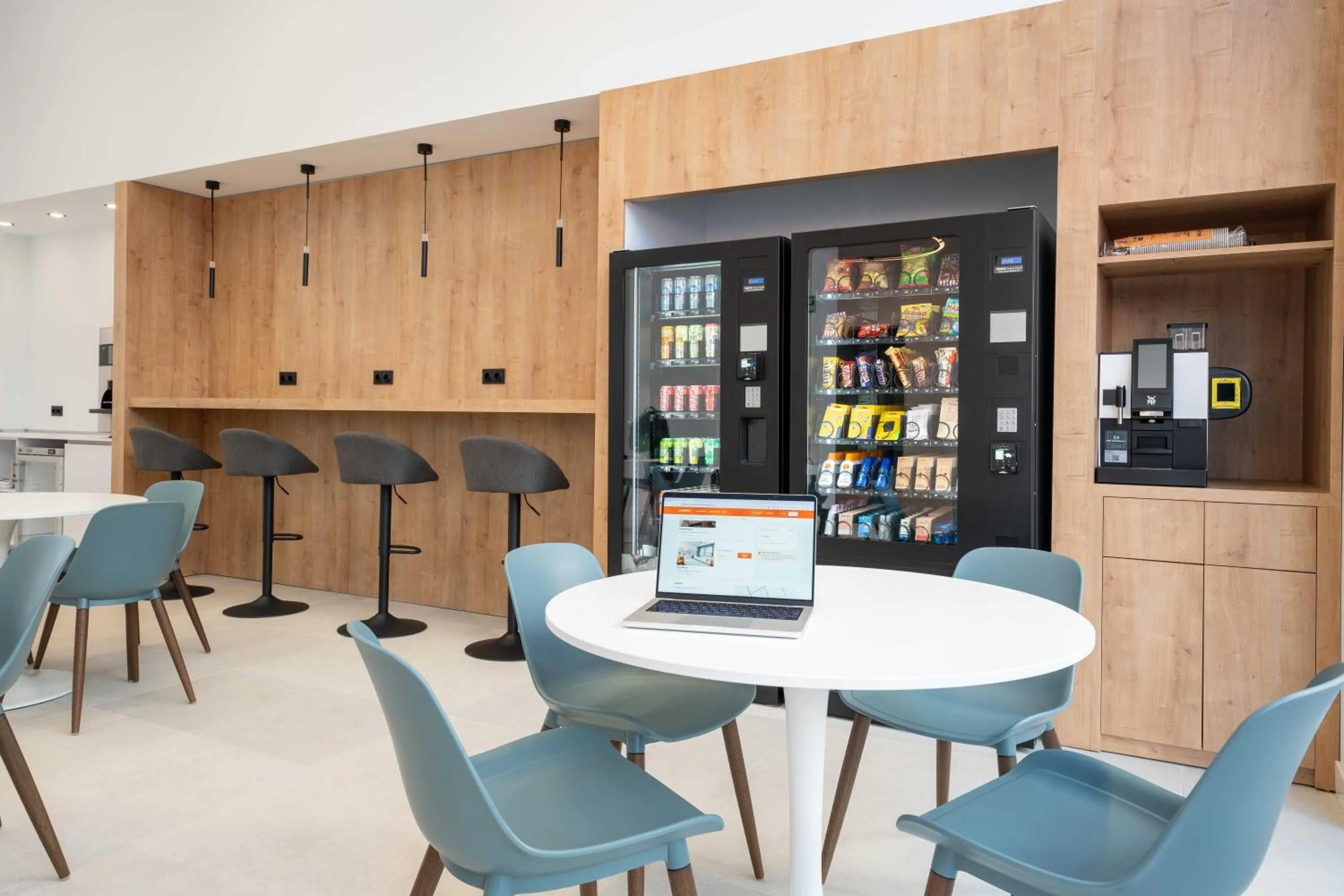 Breakfast in easyHotel Madrid Alcala