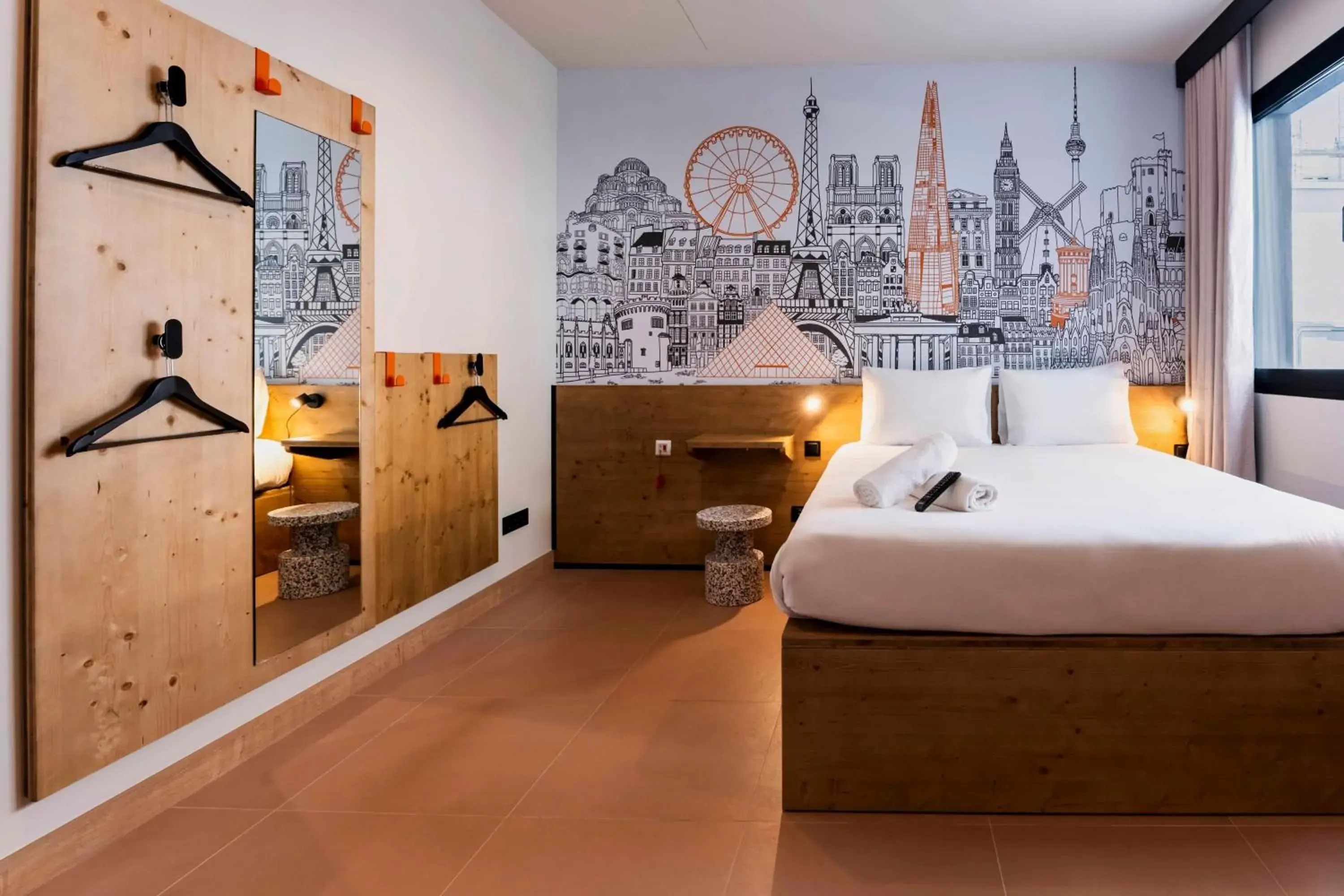 Bedroom, Bed in easyHotel Madrid Alcala Bedroom, Bed in easyHotel Madrid Alcala